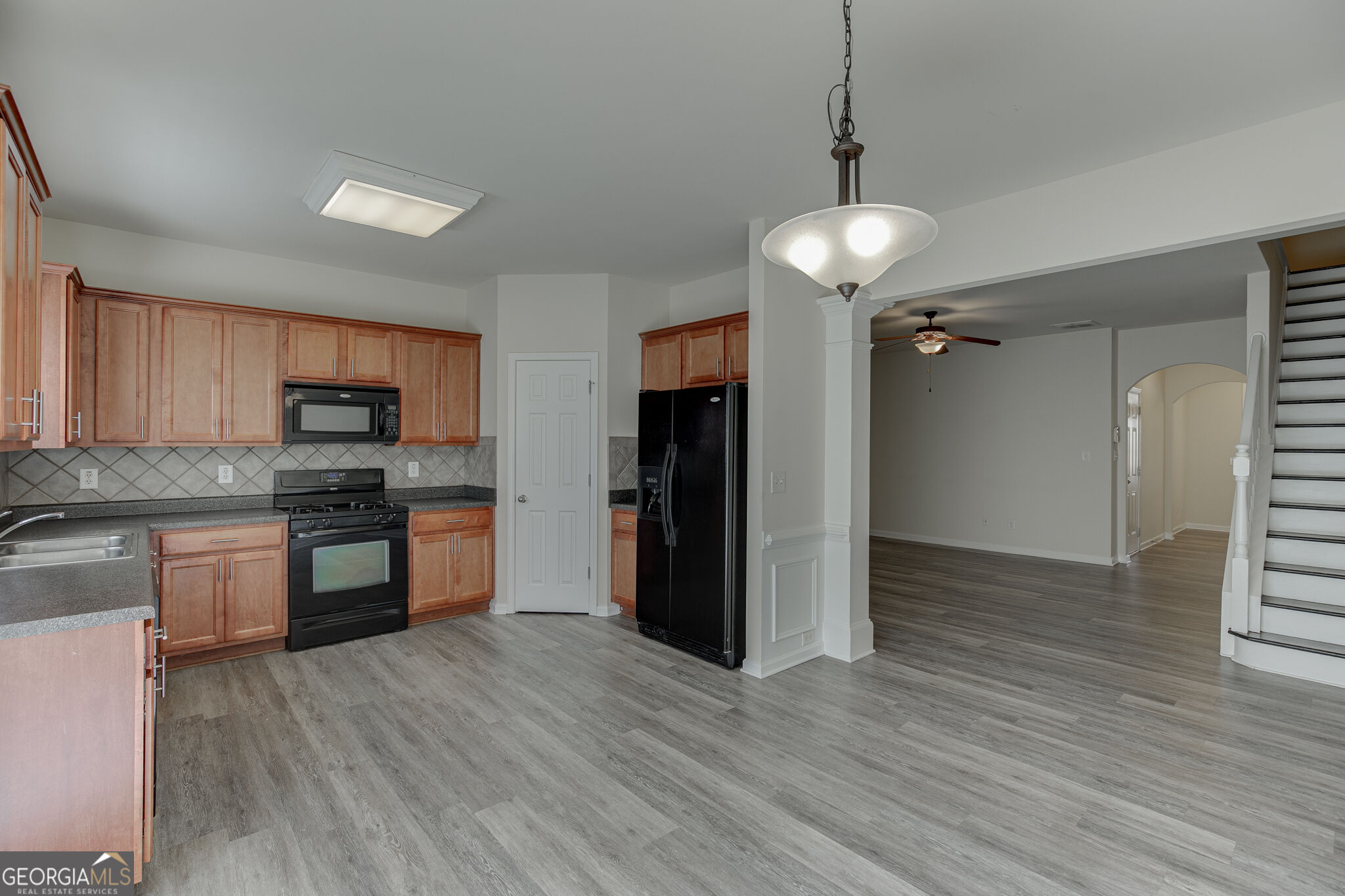 352 Beynon Terrace Property Photo 14