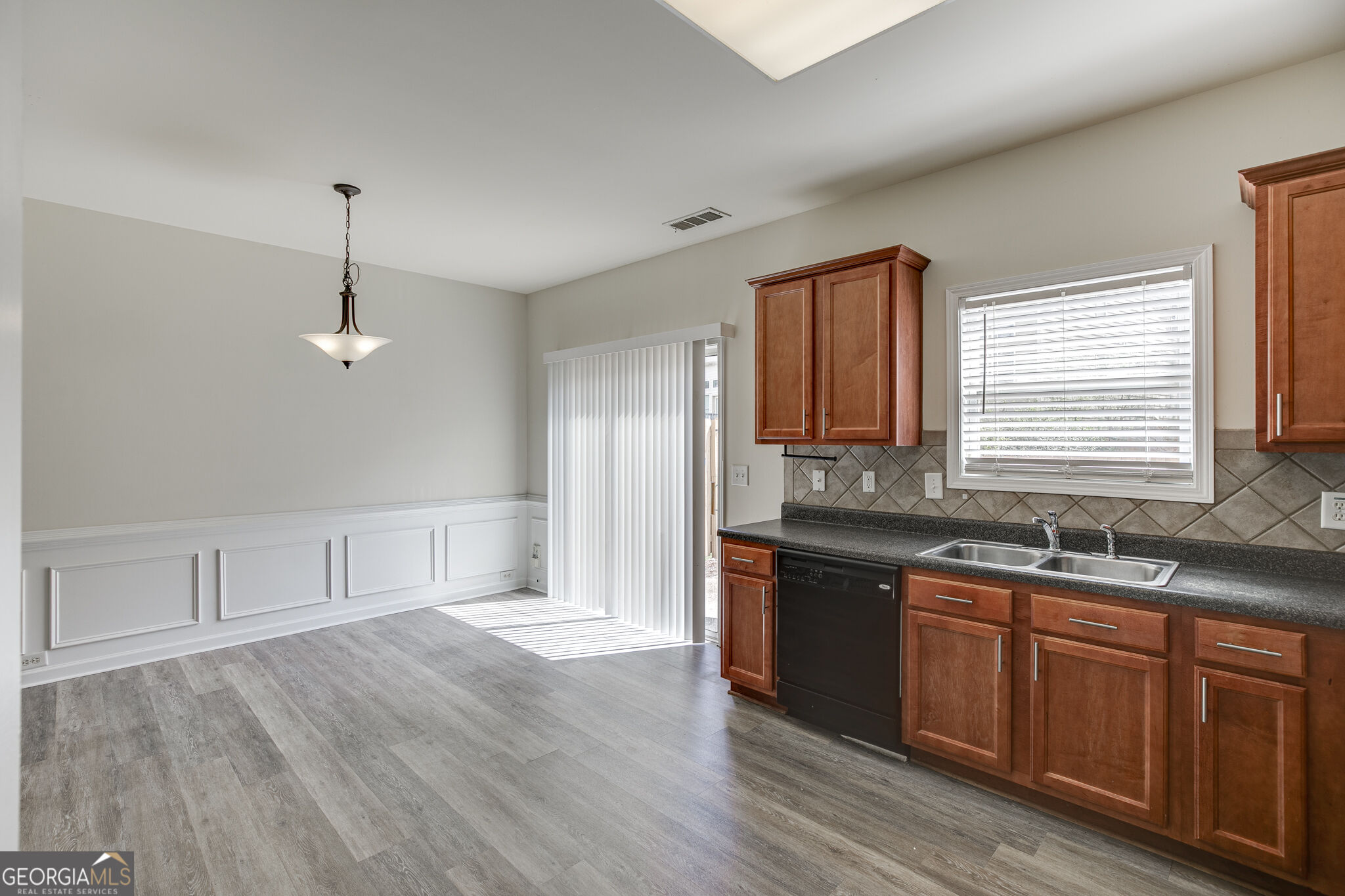 352 Beynon Terrace Property Photo 19
