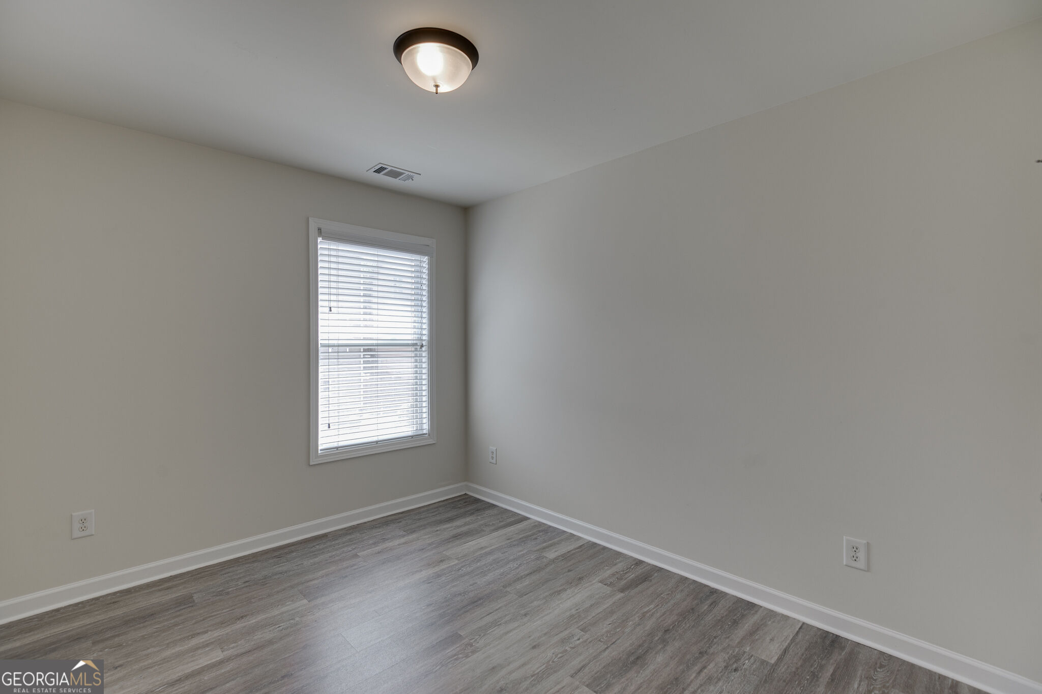 352 Beynon Terrace Property Photo 21