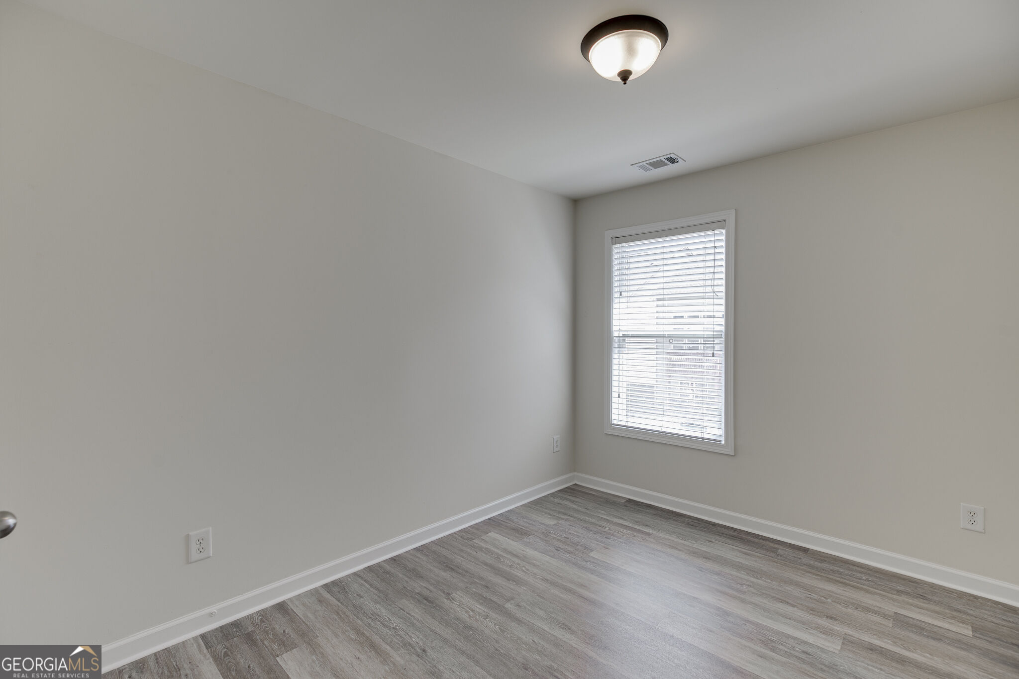 352 Beynon Terrace Property Photo 24