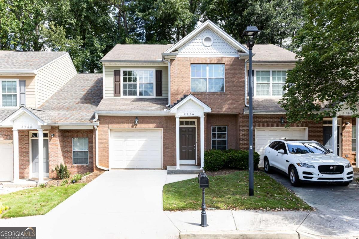 2486 Laurel Circle Nw Property Photo 1