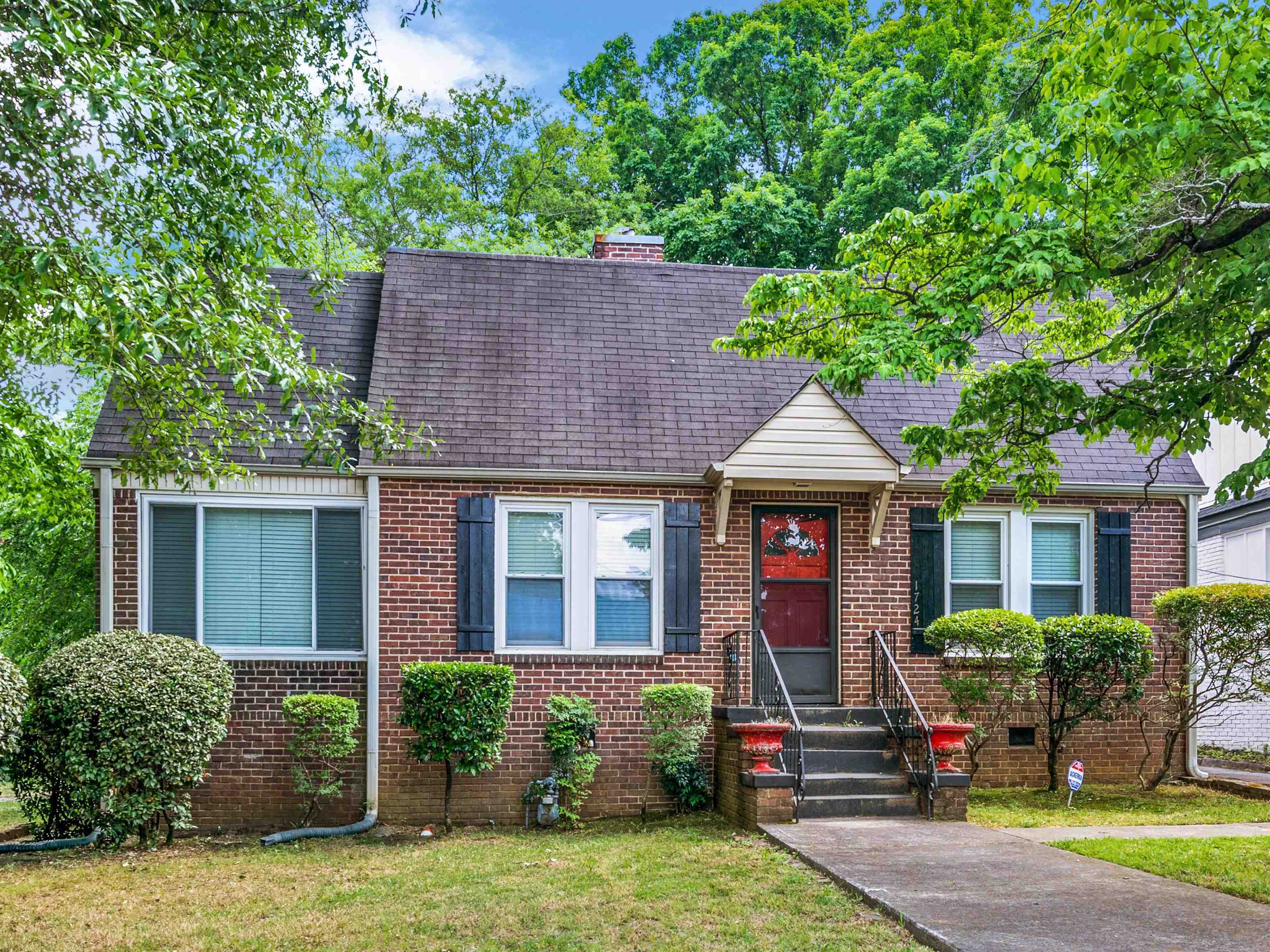 1724 Virginia Avenue Property Photo 1