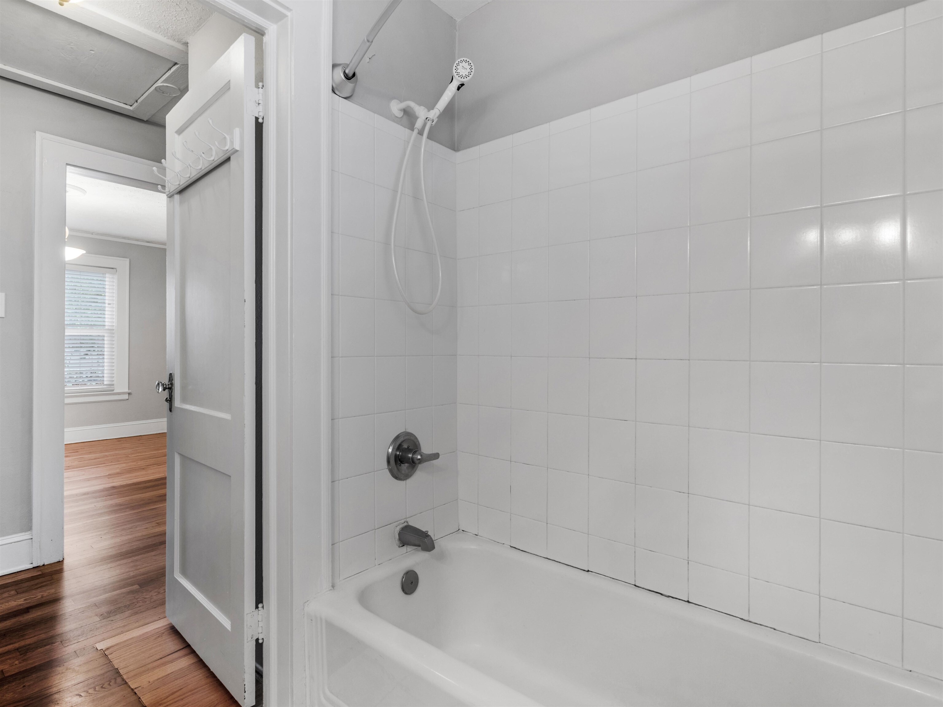 1724 Virginia Avenue Property Photo 2