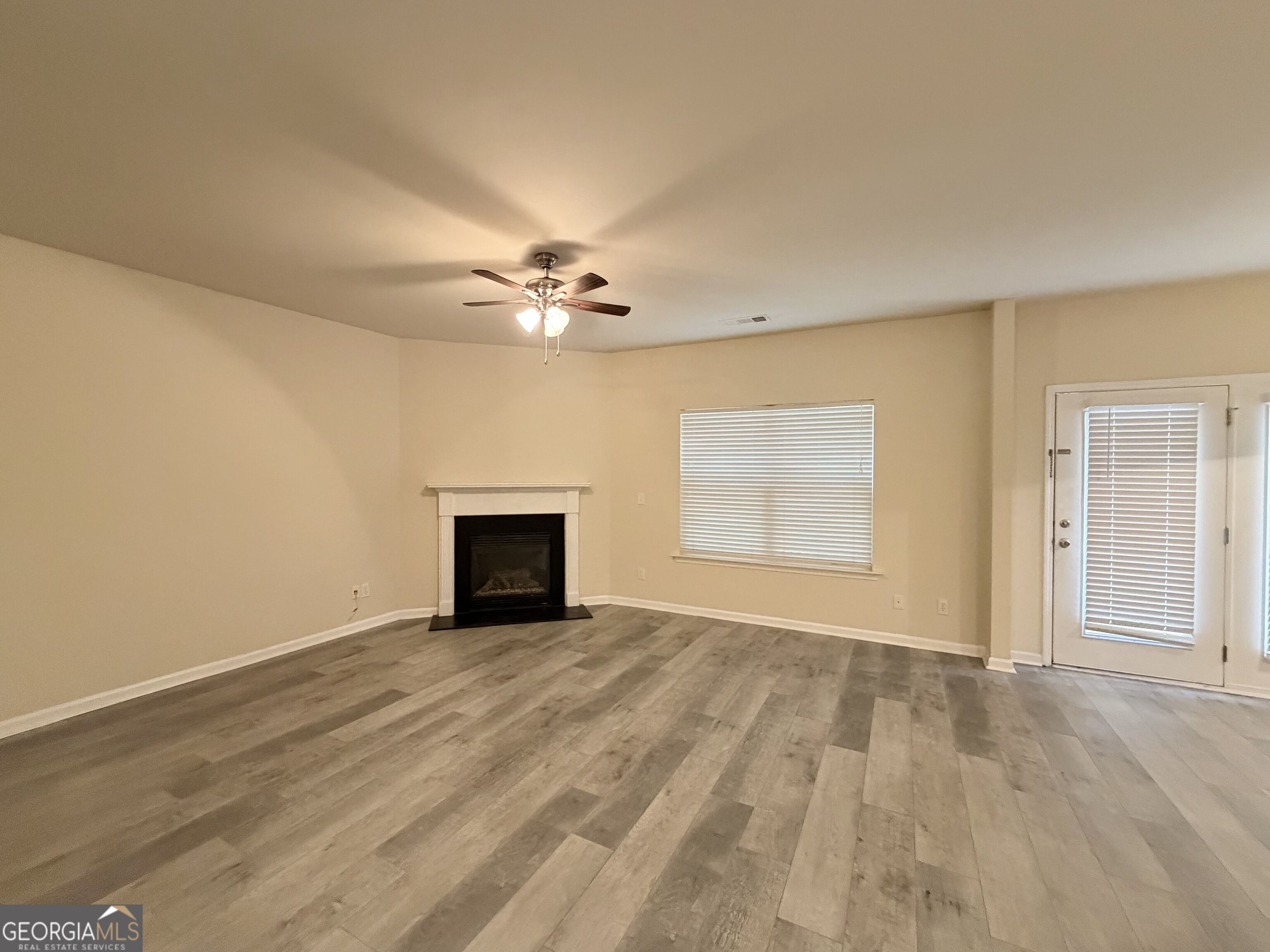 220 Brookhaven Court Property Photo 2