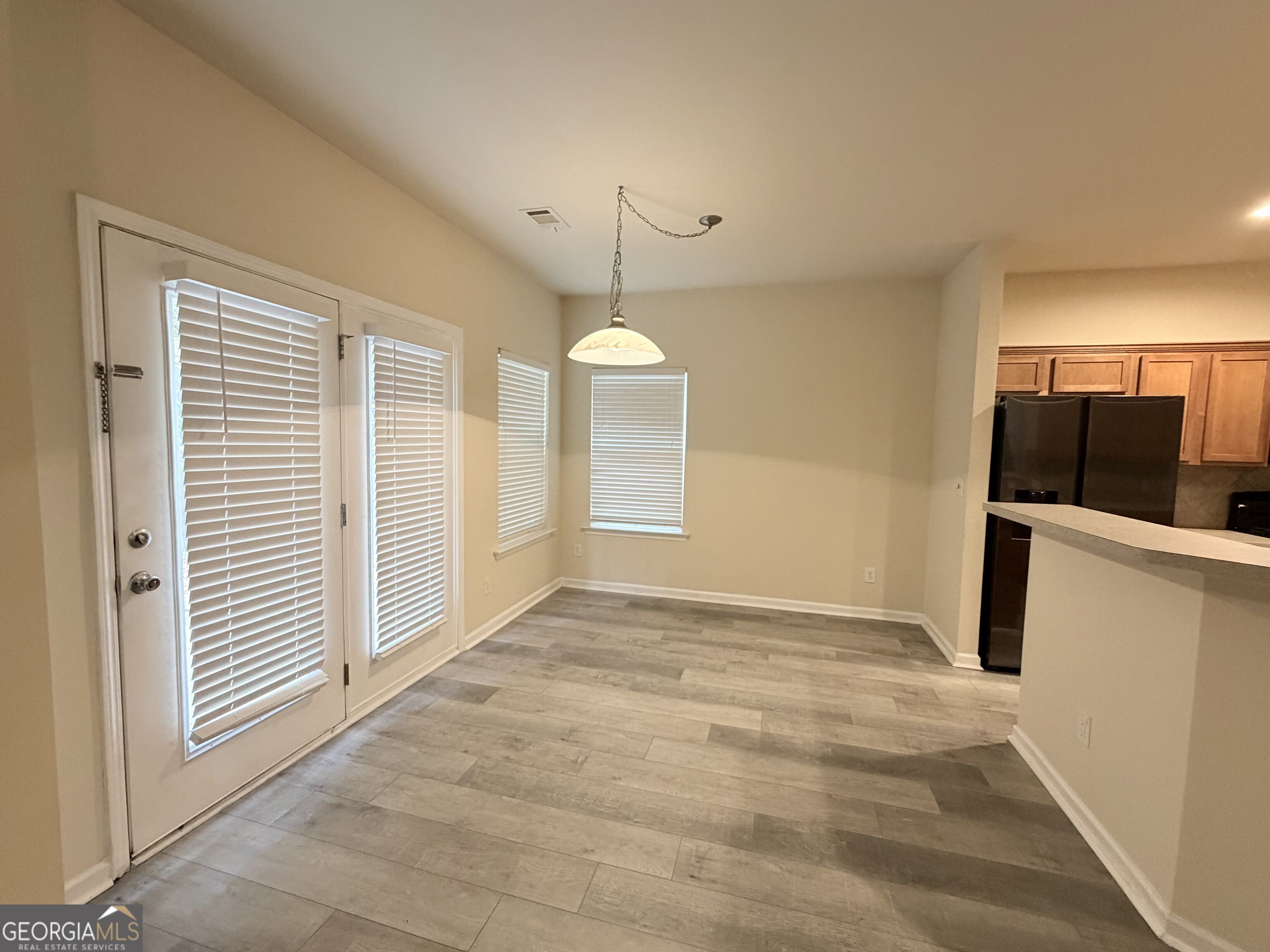 220 Brookhaven Court Property Photo 4
