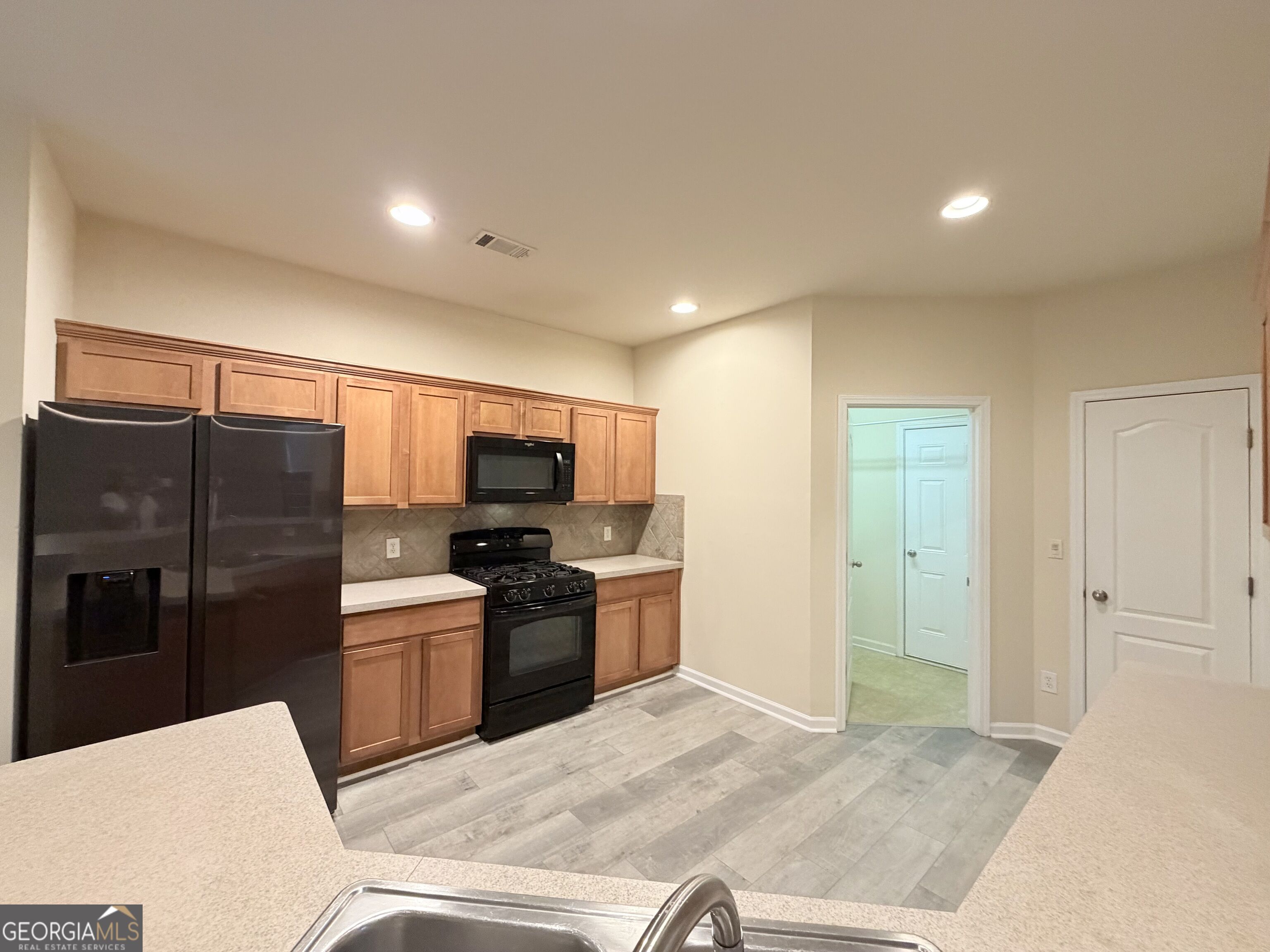 220 Brookhaven Court Property Photo 5