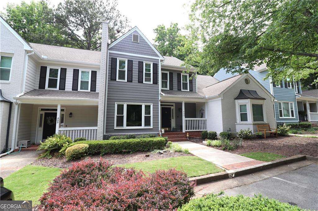404 Bridle Path Property Photo 1
