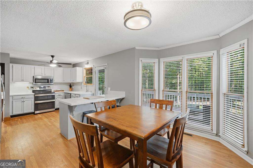 6166 Picketts Ridge Nw Property Photo 3