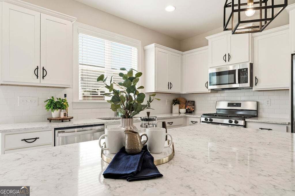 167 Mountain Boulevard Property Photo 11