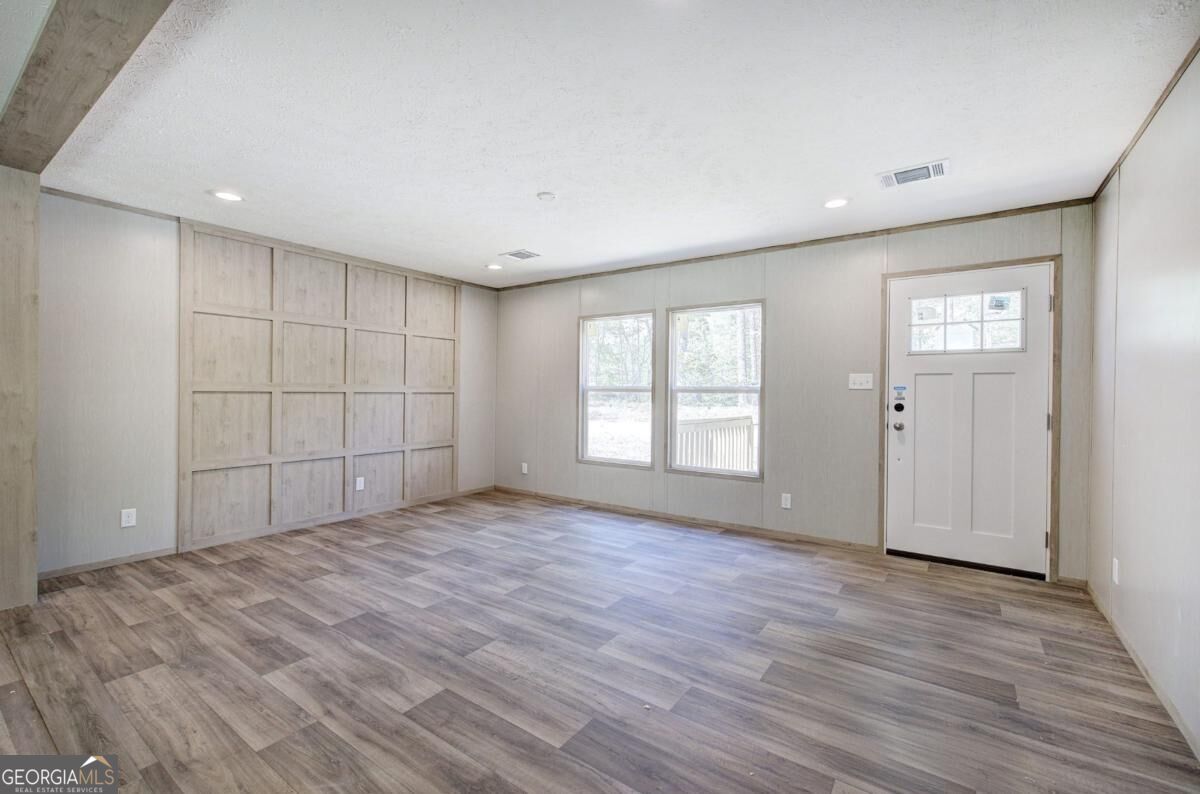 7463 Yukon Road Property Photo 5