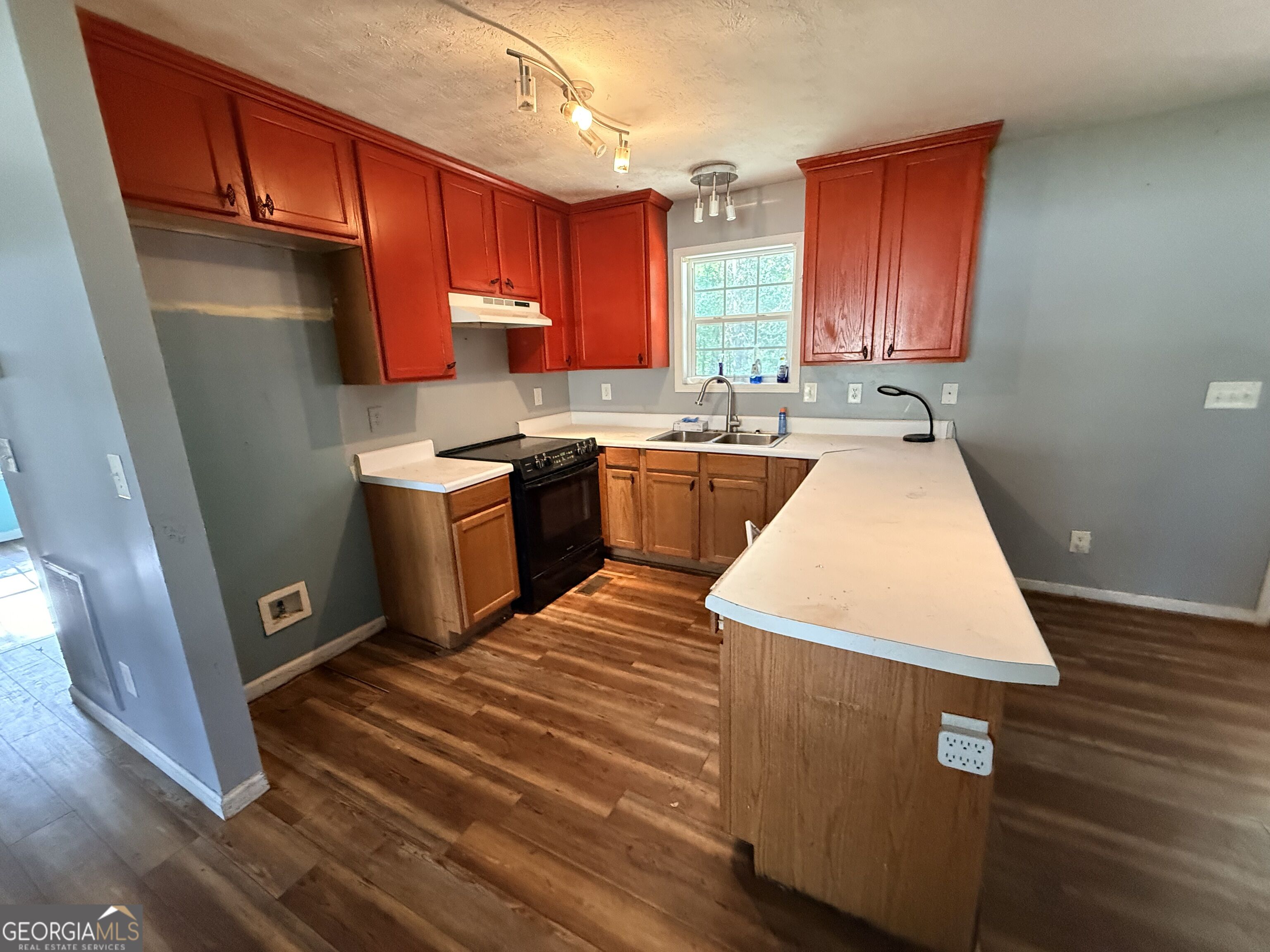 3249 Commerce Road Property Photo 6