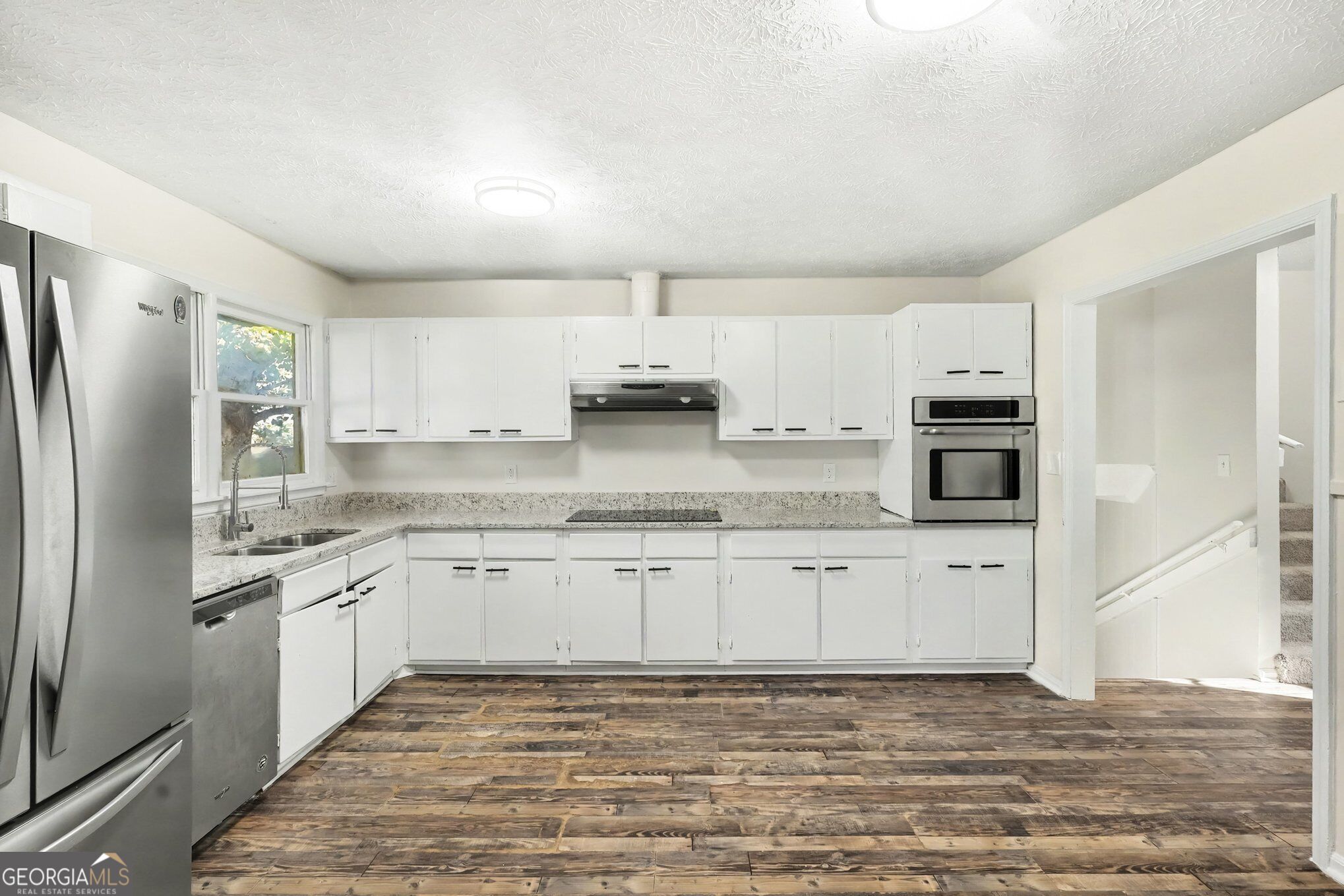 8121 Woodcliff Trail Property Photo 14