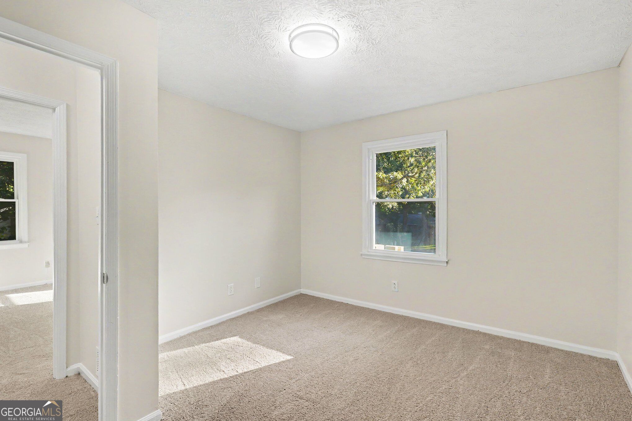 8121 Woodcliff Trail Property Photo 19