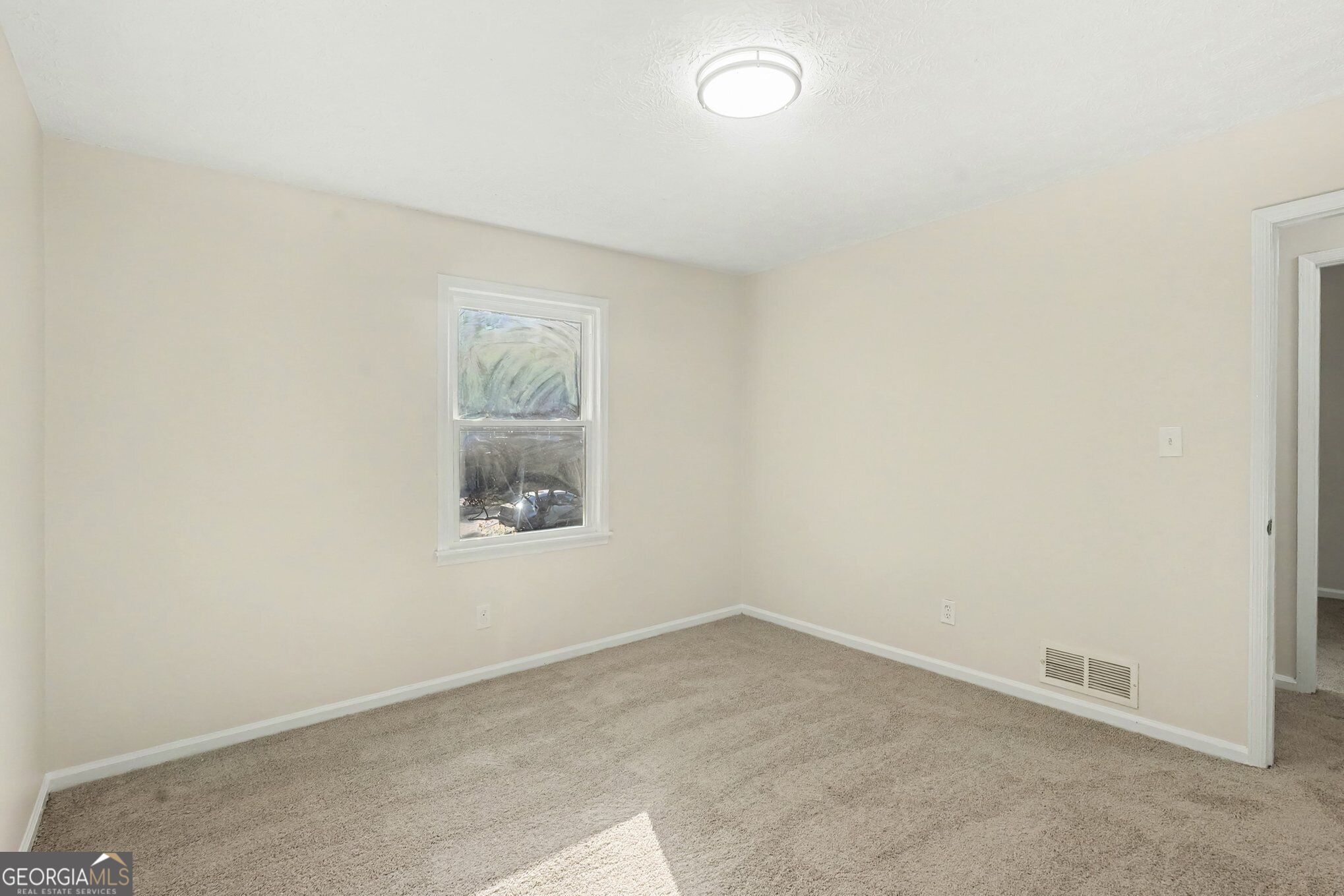 8121 Woodcliff Trail Property Photo 23