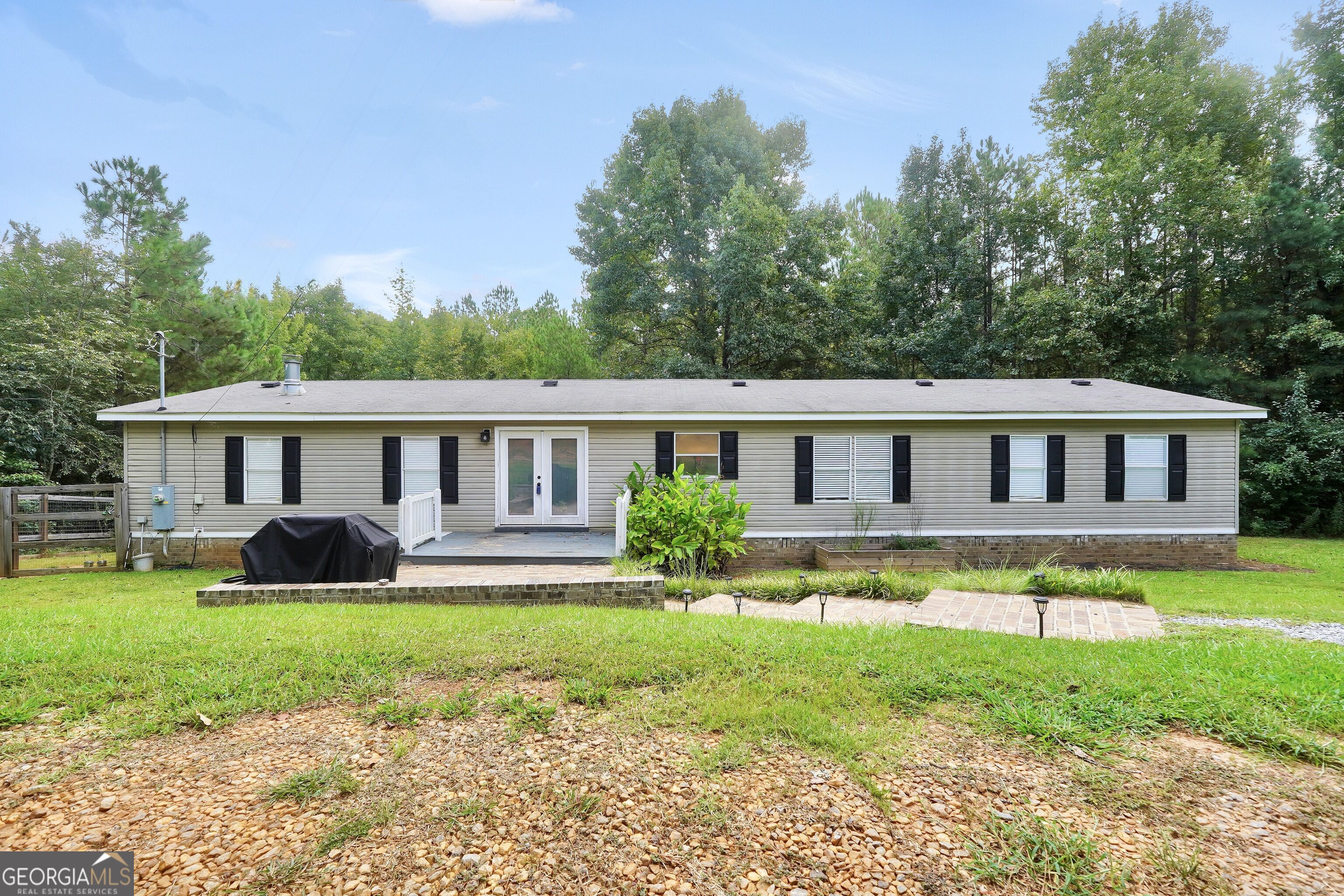 988 Lassiter Road Property Photo 1