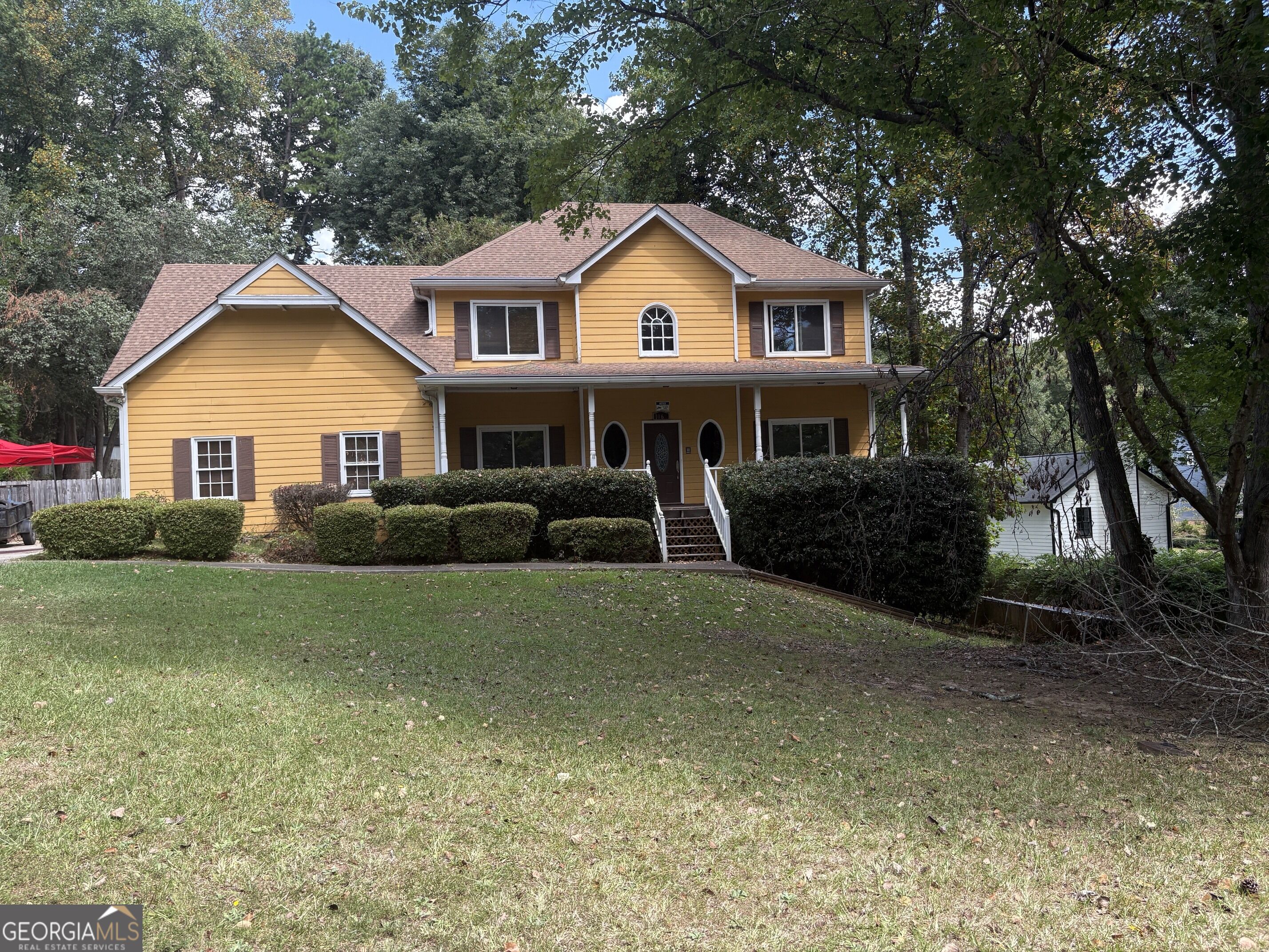 1068 Leslie Place Property Photo 5