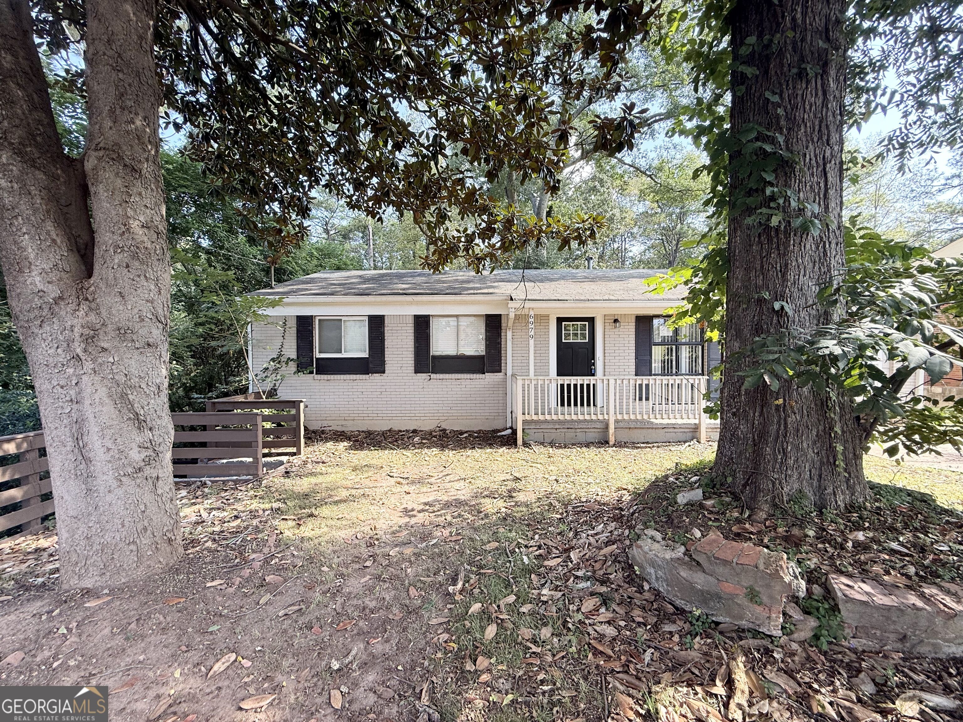 6979 Bruce Circle Property Photo 3