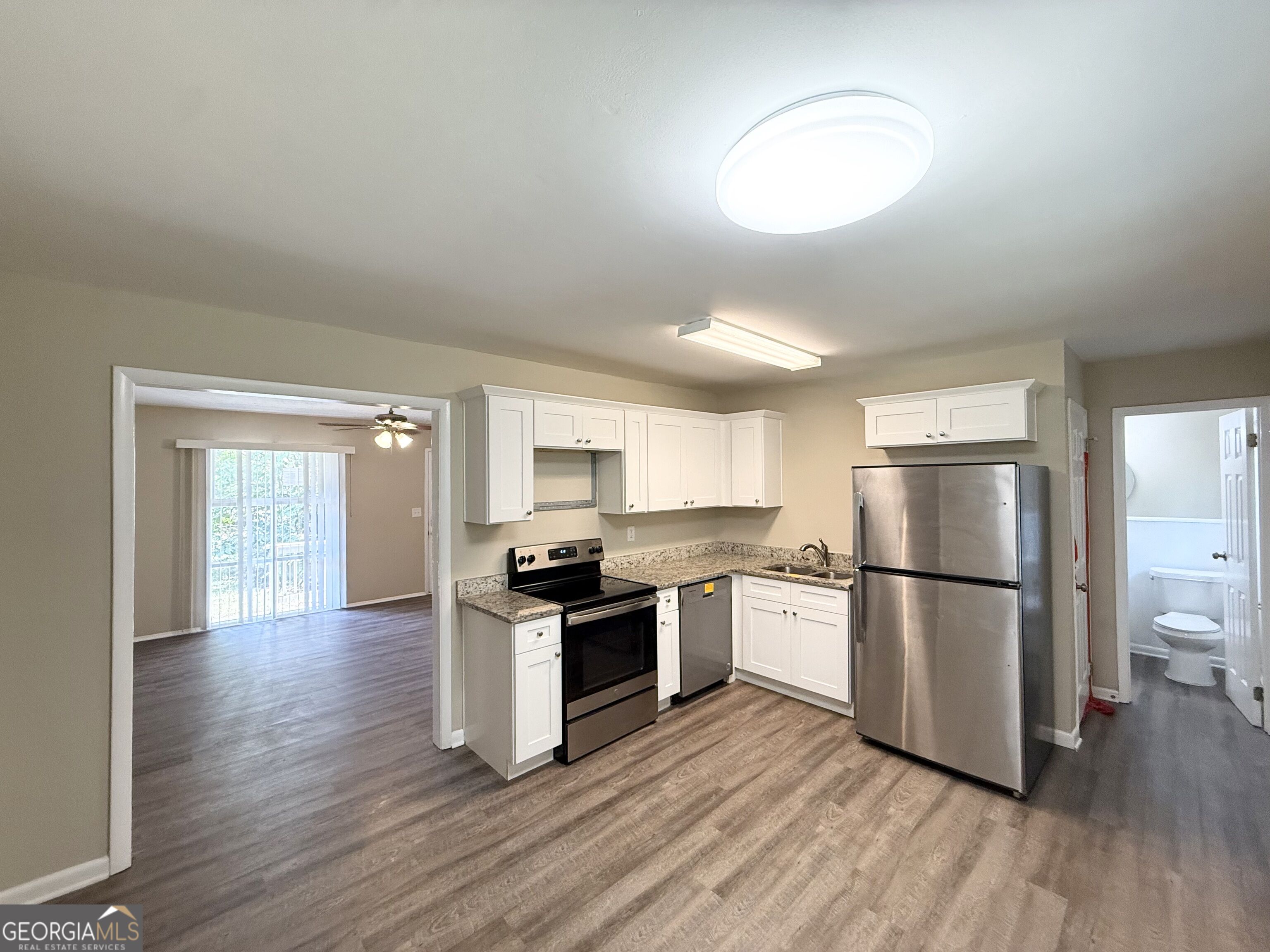 6979 Bruce Circle Property Photo 5