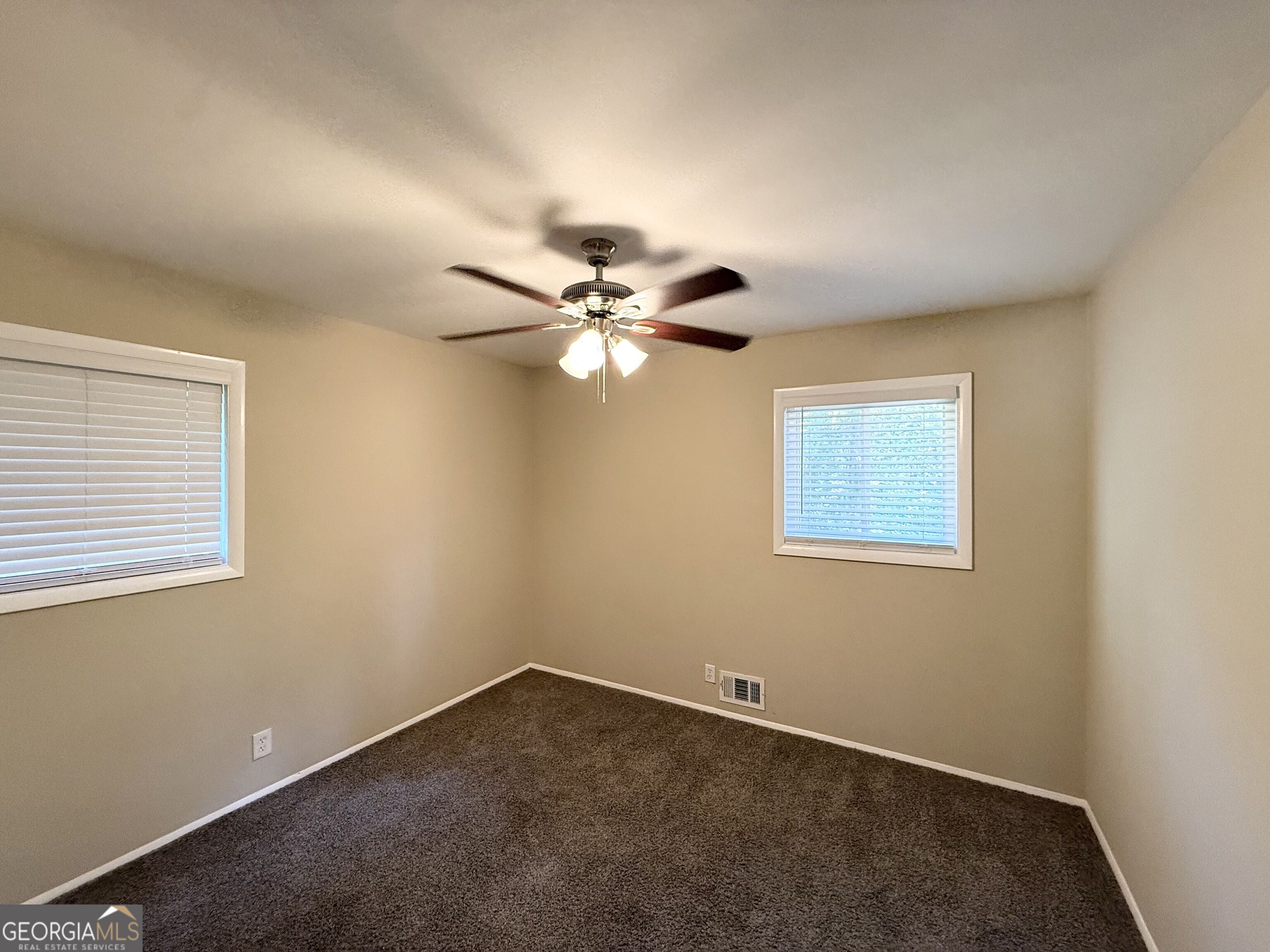 6979 Bruce Circle Property Photo 8