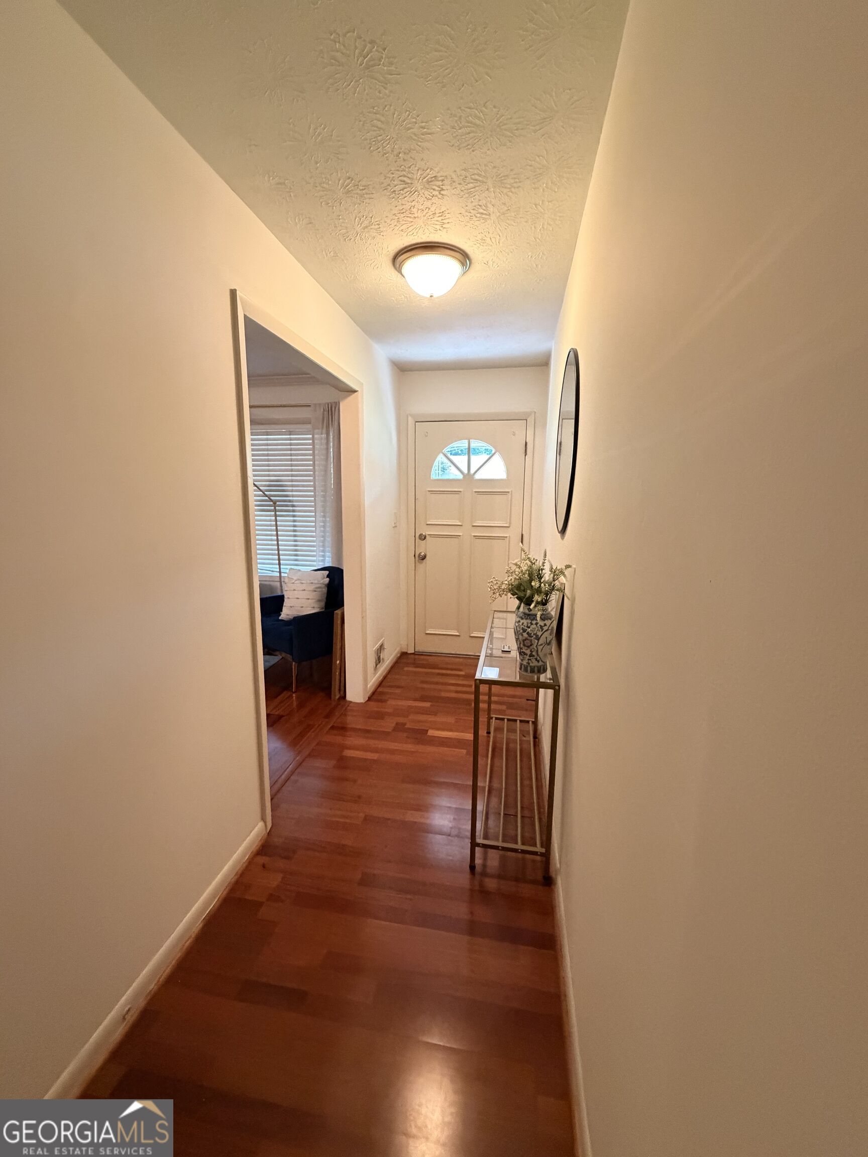240 Davis Street Property Photo 3