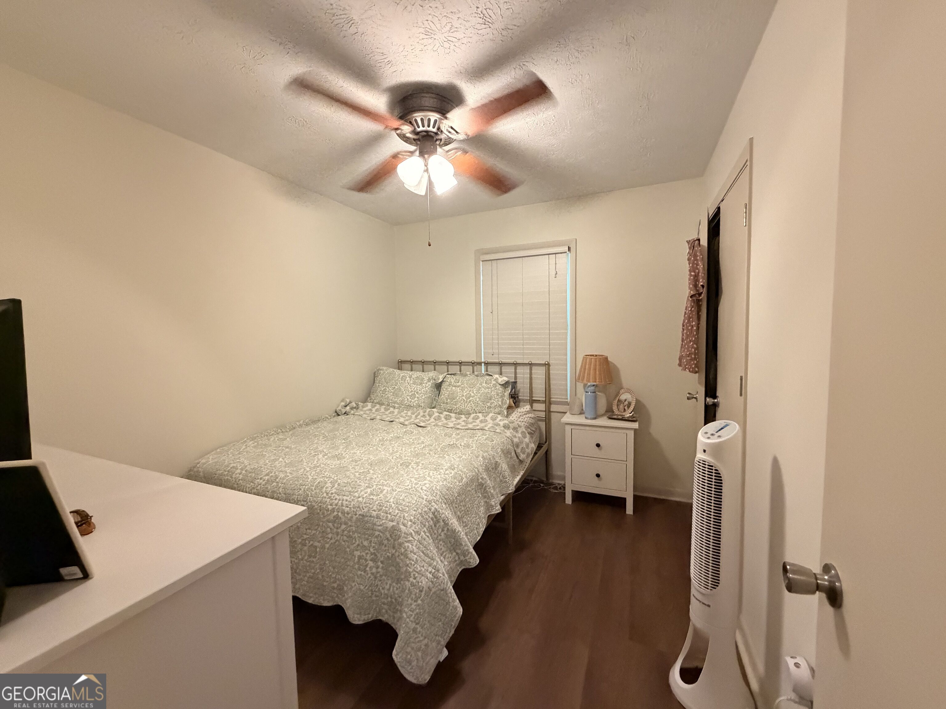 240 Davis Street Property Photo 5