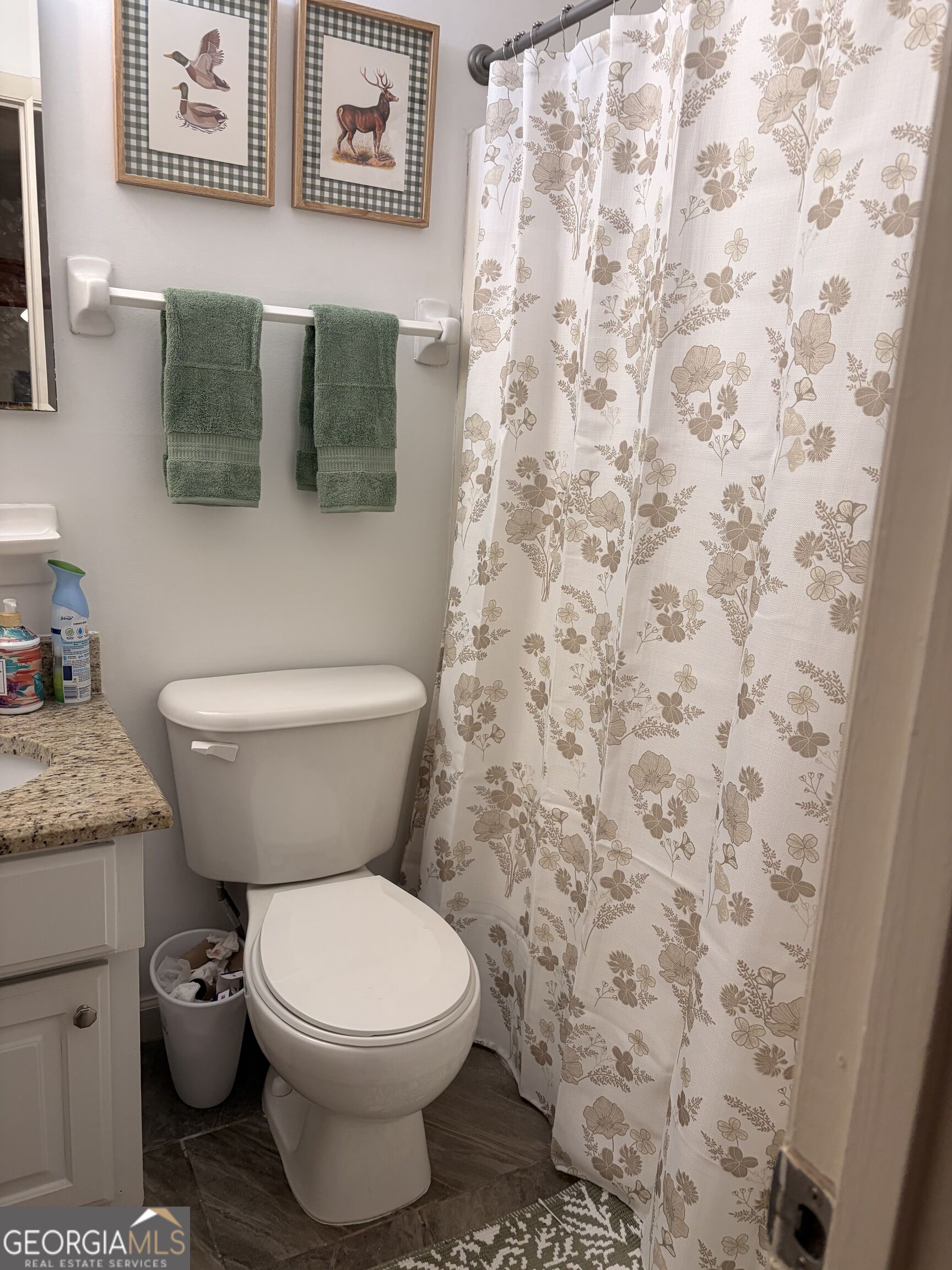 240 Davis Street Property Photo 8