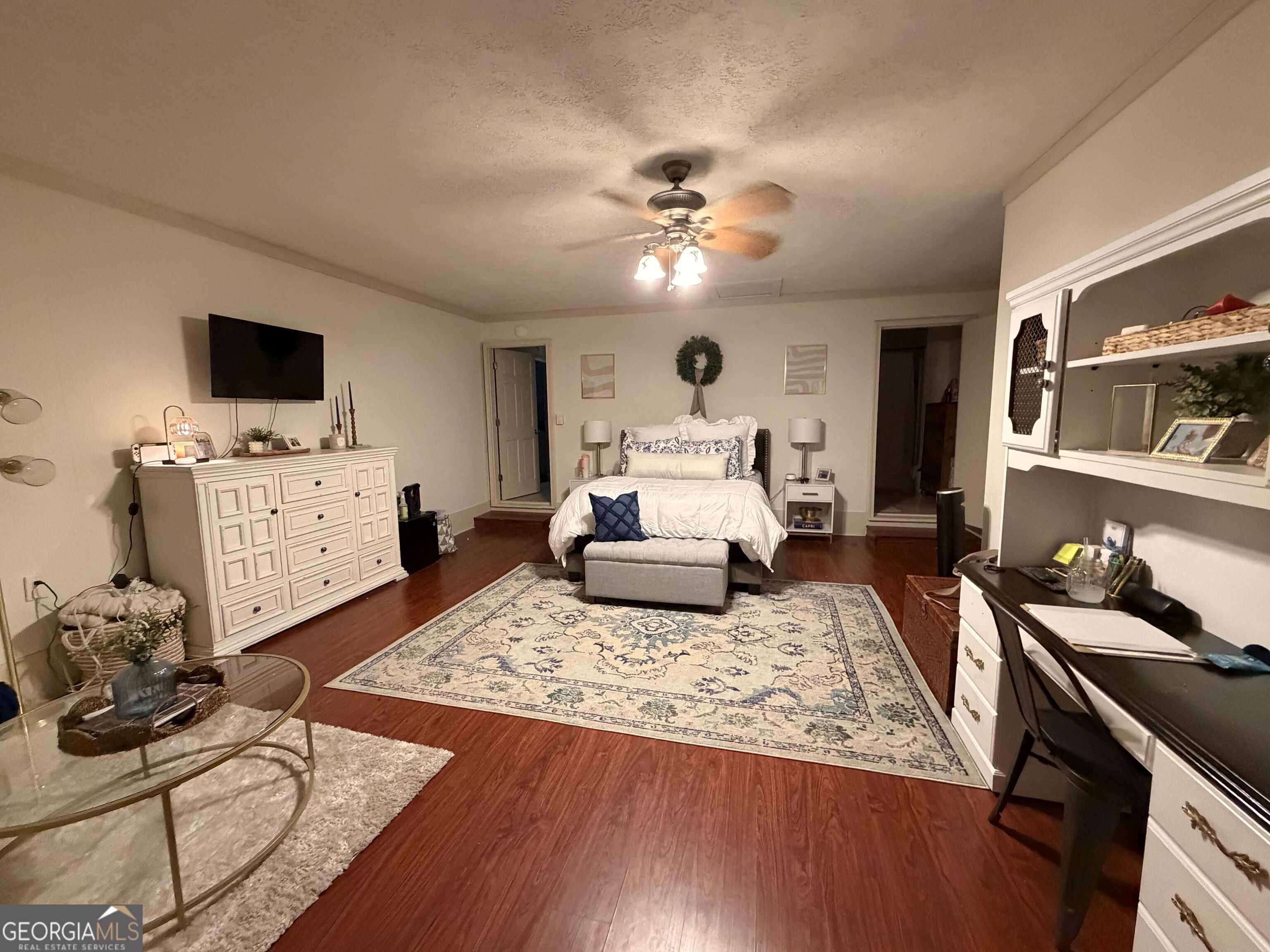240 Davis Street Property Photo 13