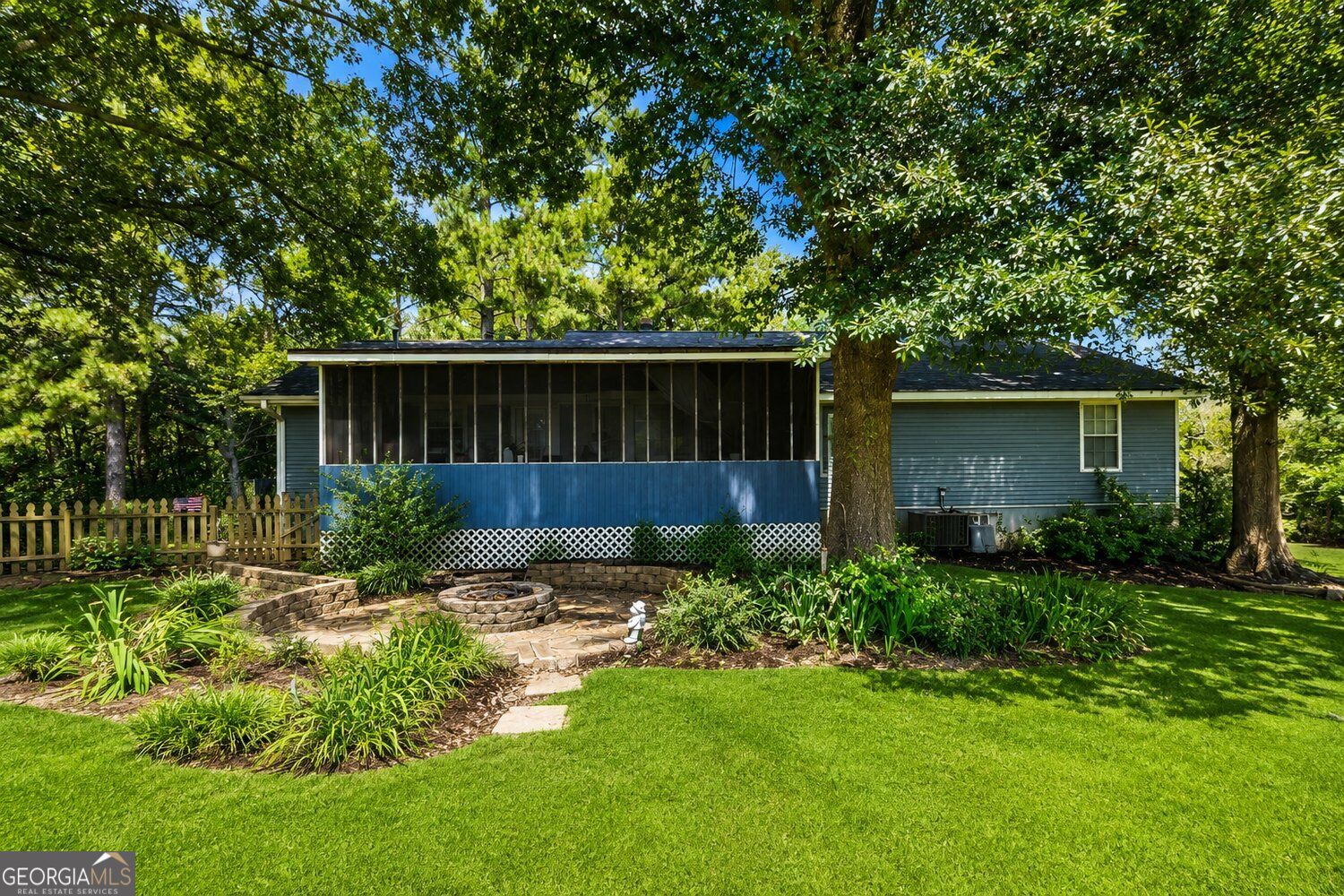 76 Harold Drive Property Photo 3