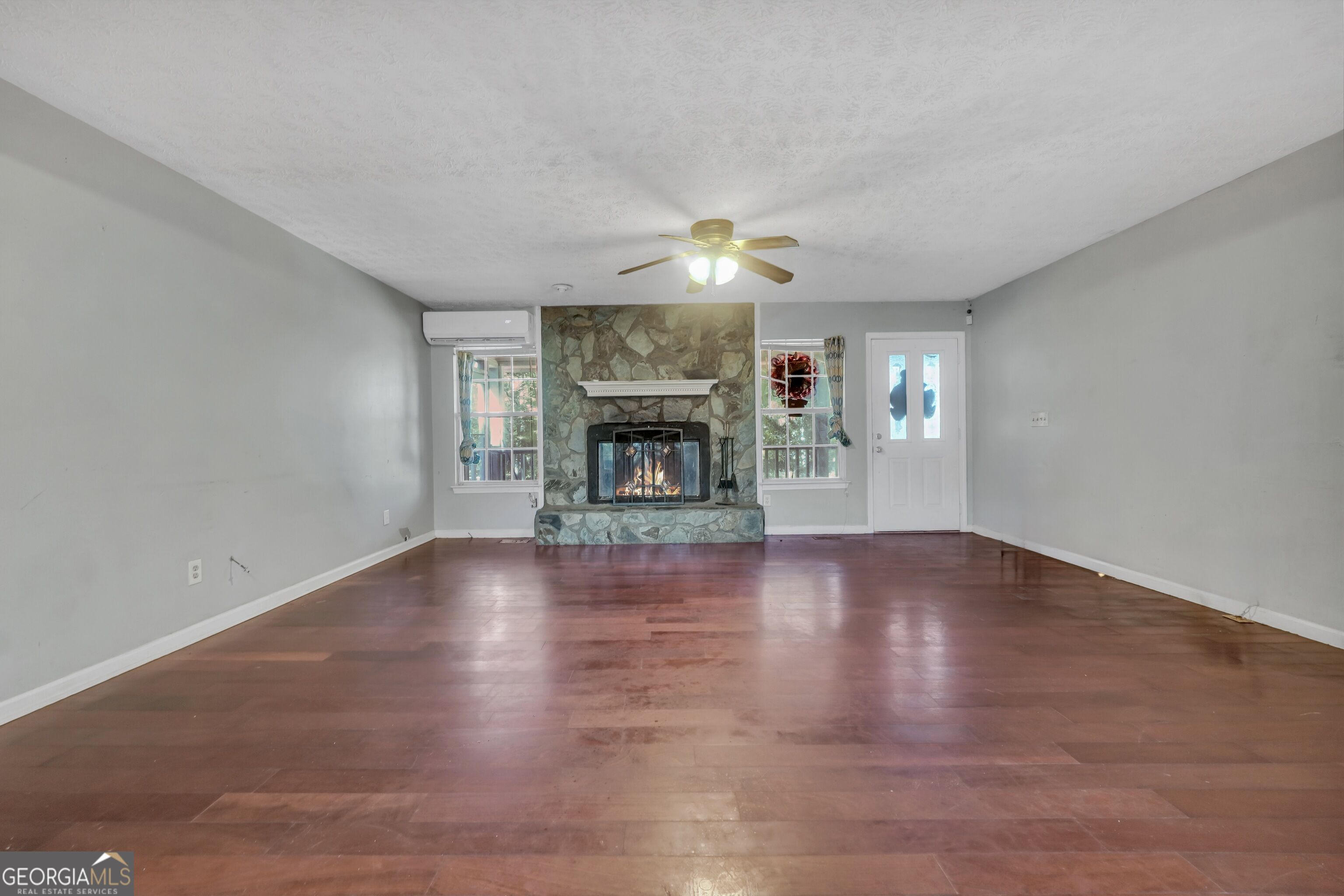 76 Harold Drive Property Photo 4
