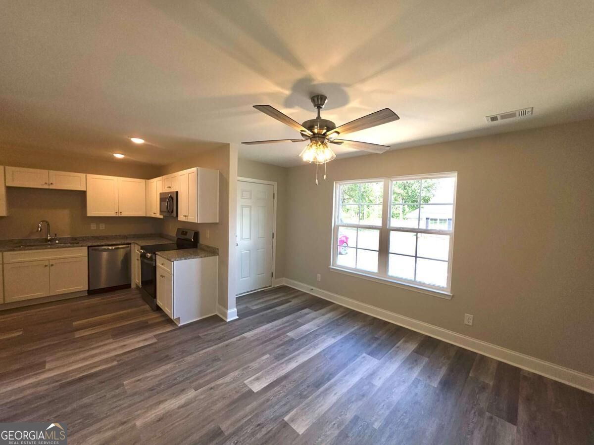 212b Tabor Drive # 3b Property Photo 6