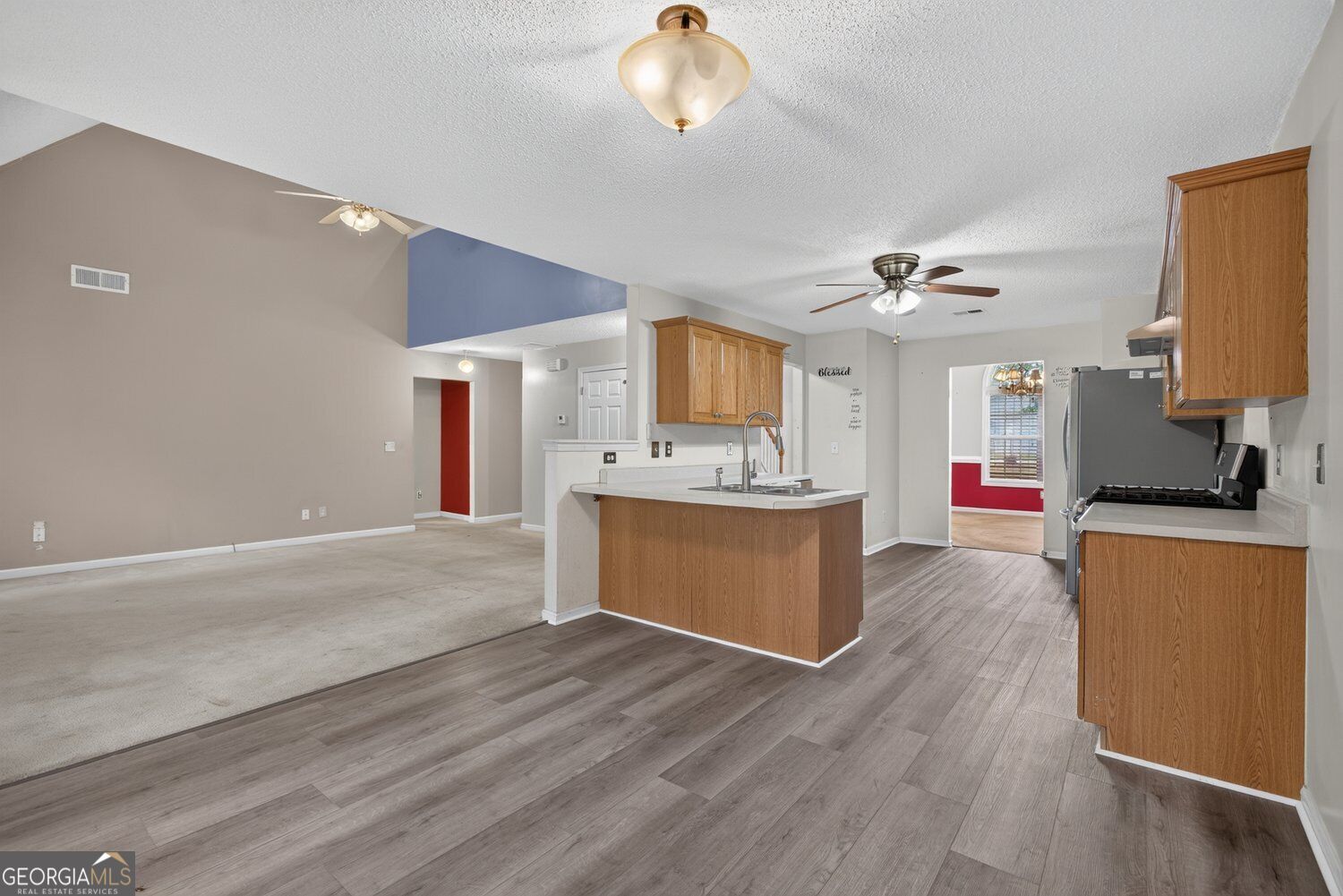 212 Stagecoach Pass Property Photo 6