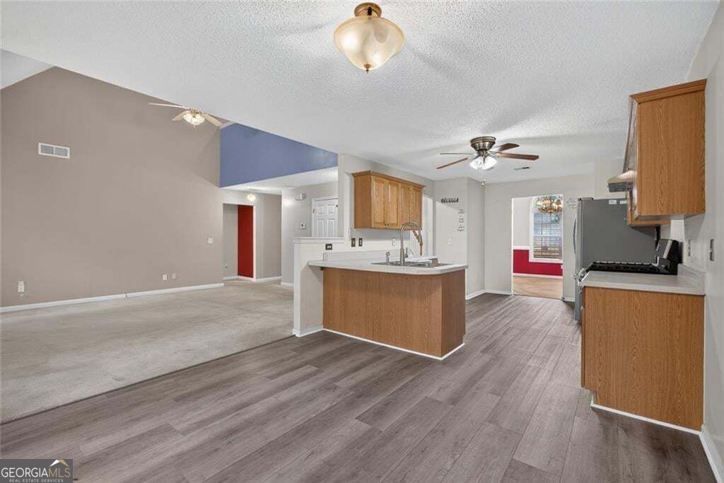 212 Stagecoach Pass Property Photo 6