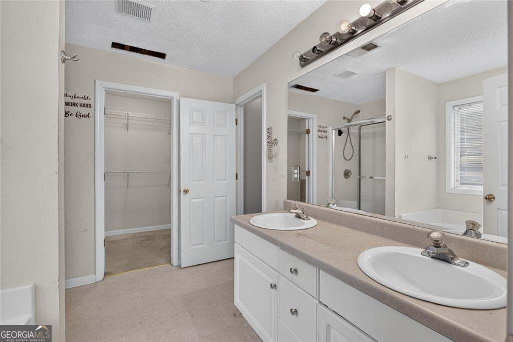 212 Stagecoach Pass Property Photo 12