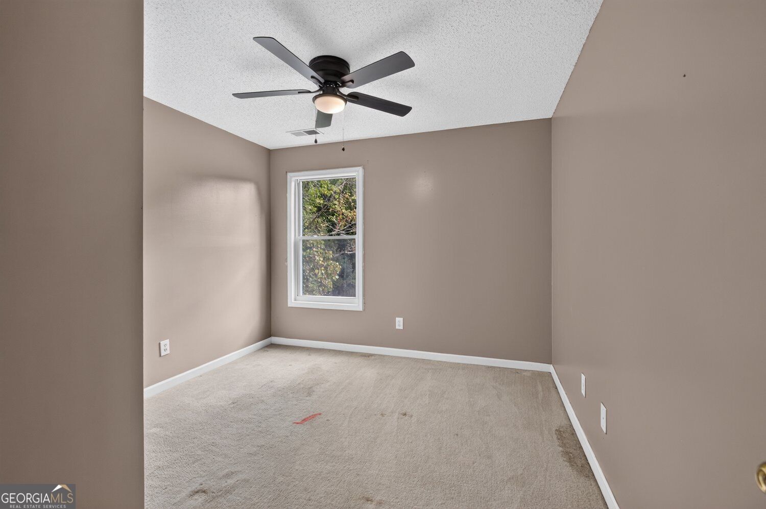 212 Stagecoach Pass Property Photo 15