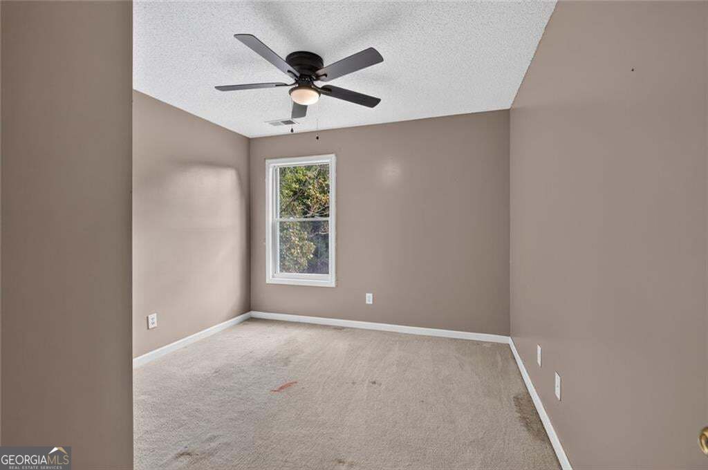 212 Stagecoach Pass Property Photo 15