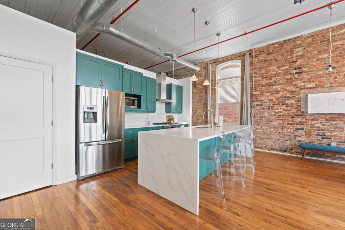 330 Peters Street Sw # 208 Property Photo 8