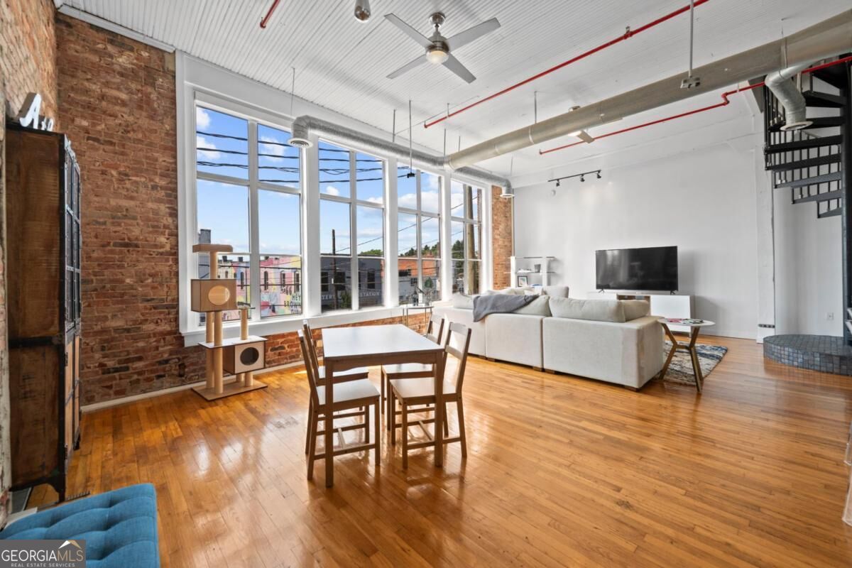 330 Peters Street Sw # 208 Property Photo 15