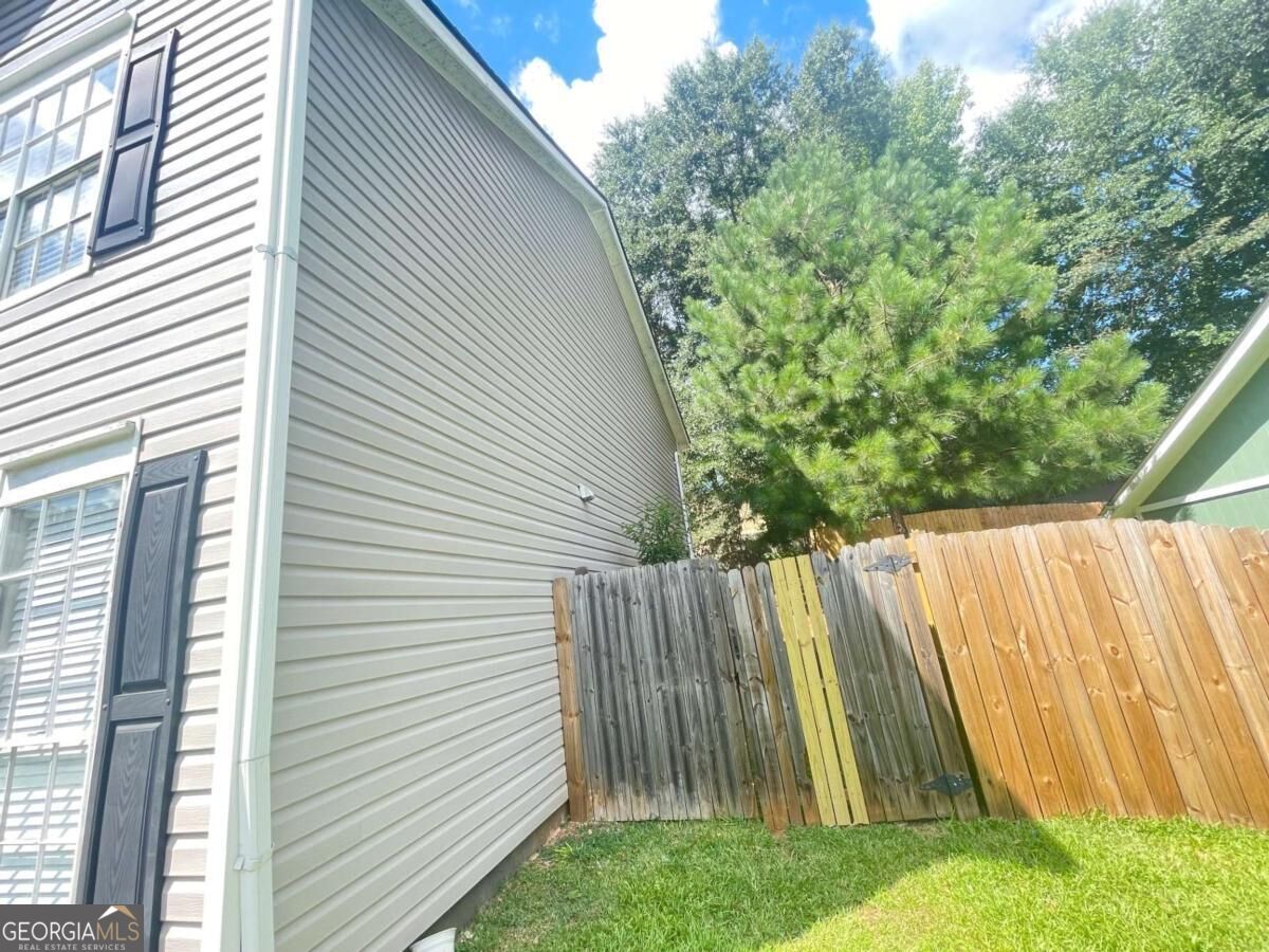 5535 Downs Way Property Photo 2