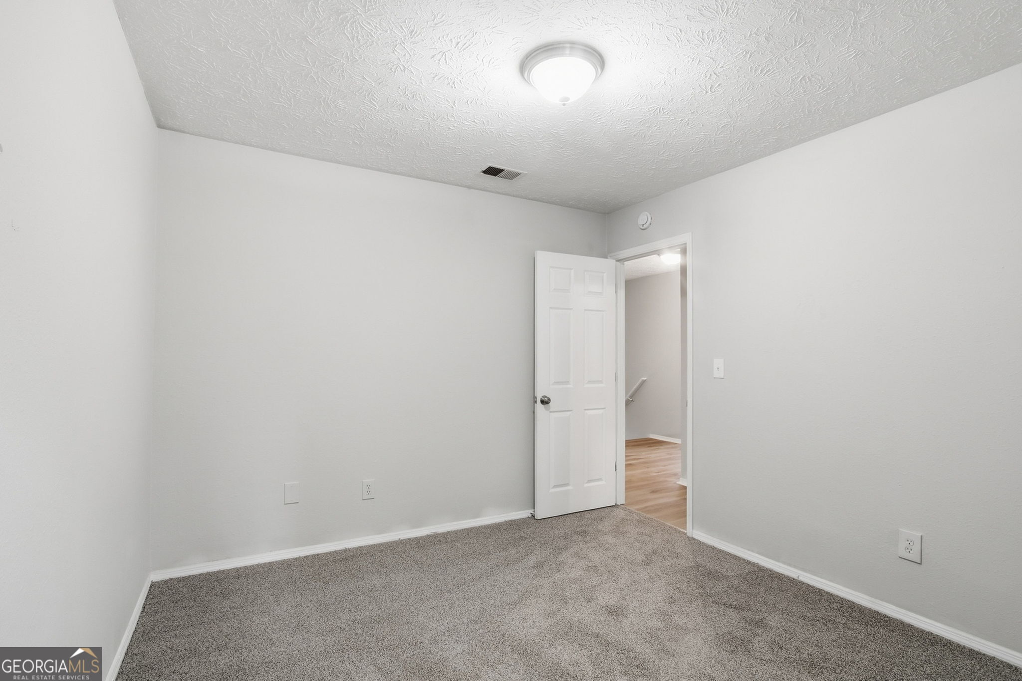 5535 Downs Way Property Photo 18
