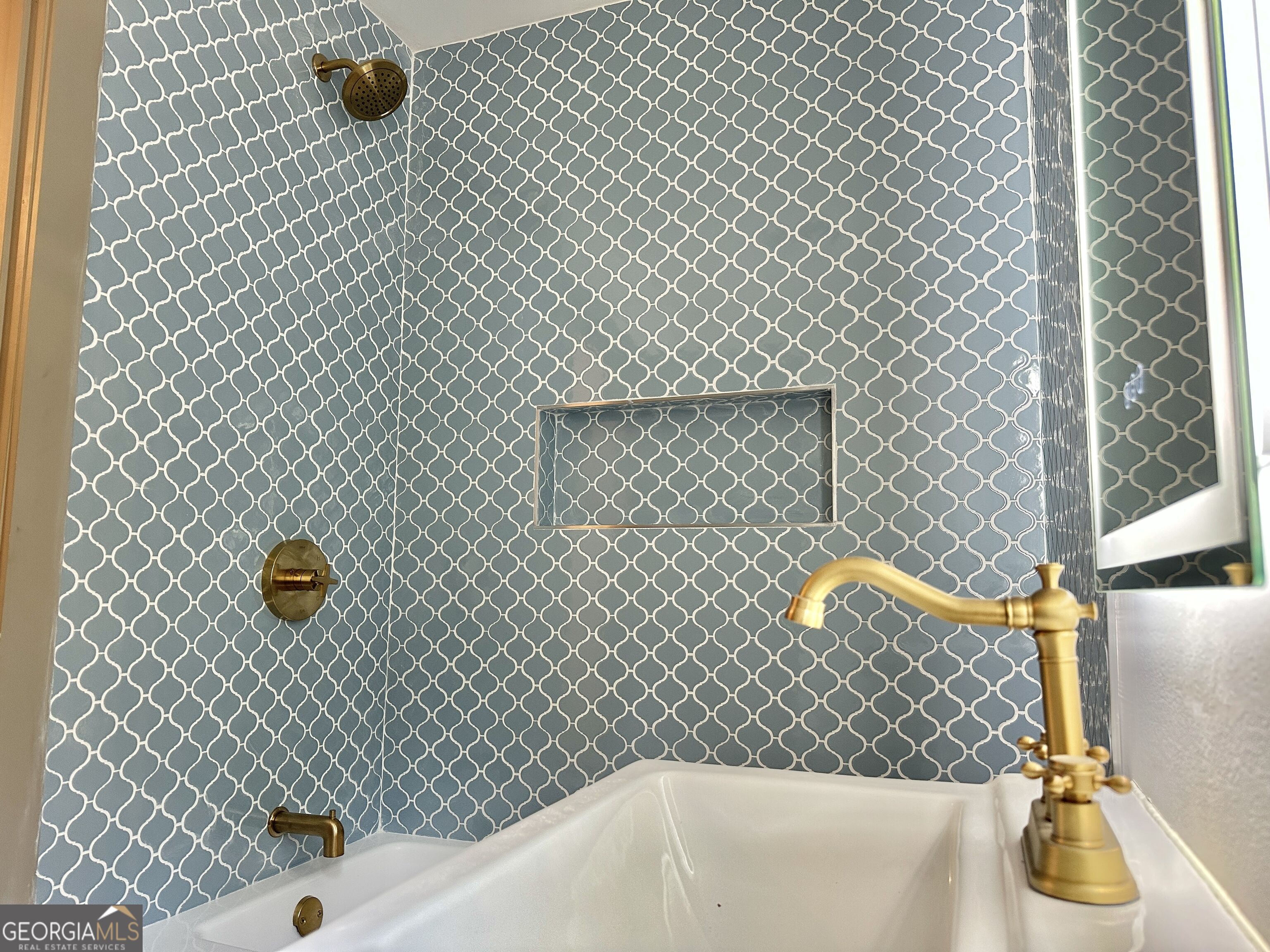 84 N Bowden Street Property Photo 3