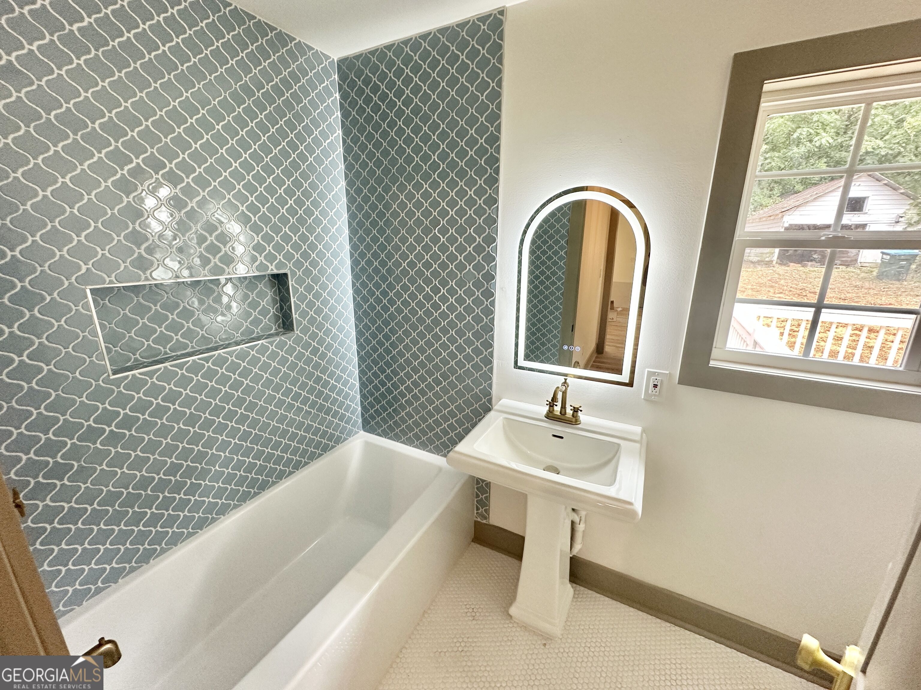 84 N Bowden Street Property Photo 18