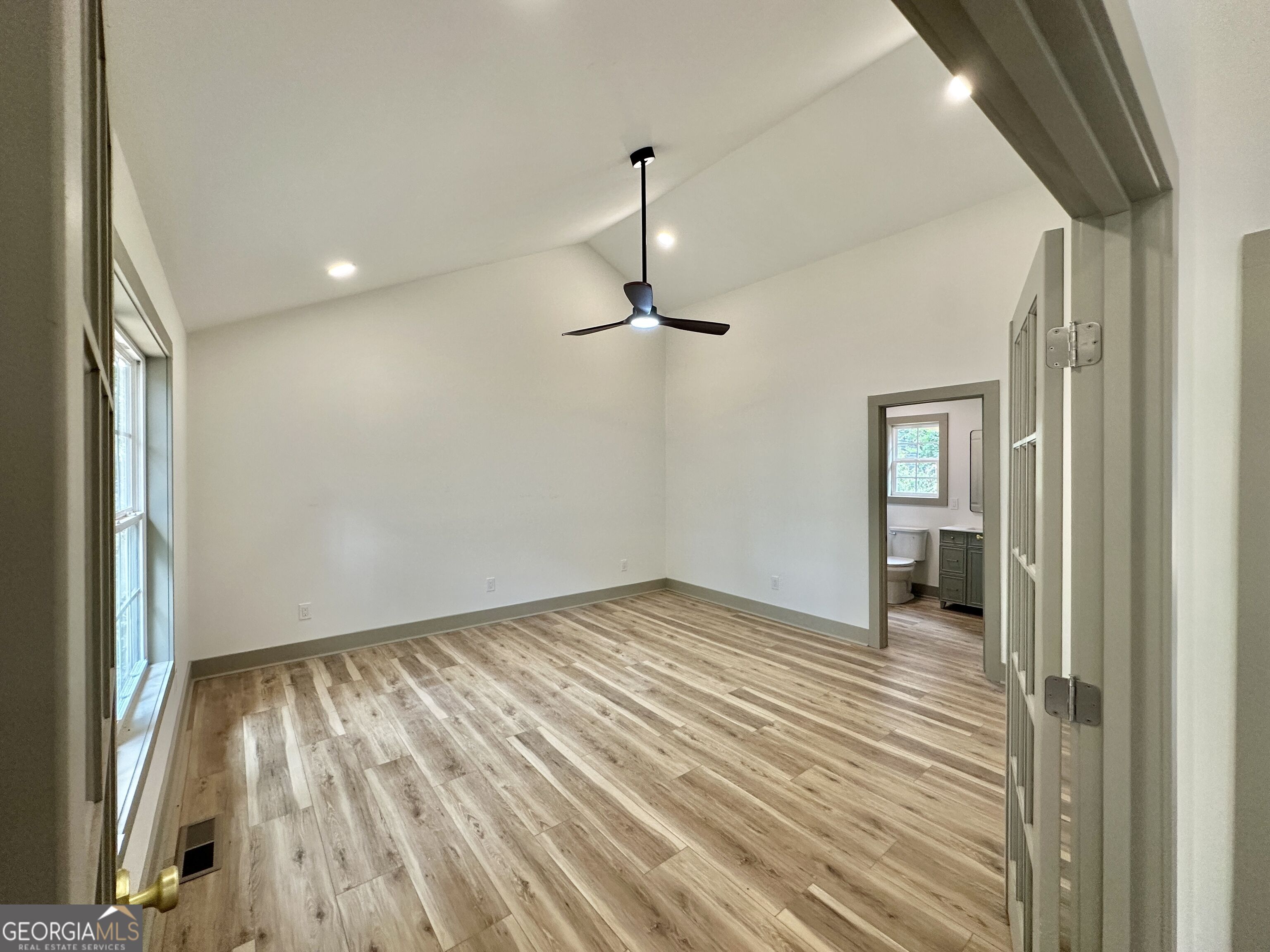 84 N Bowden Street Property Photo 25