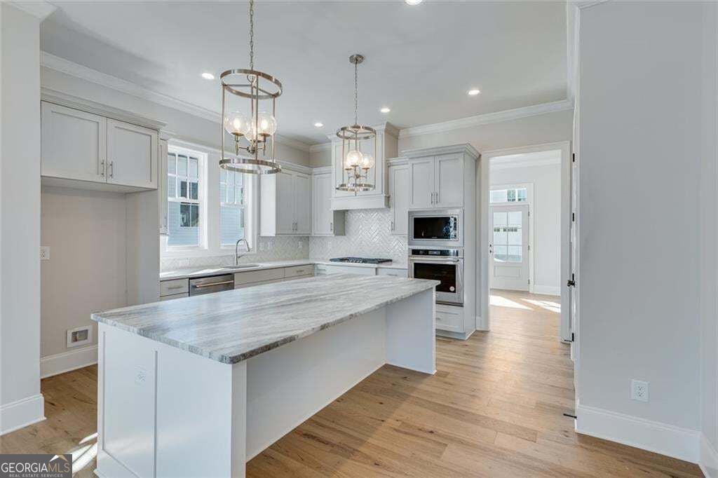 1274 Six Sisters Street Property Photo 10