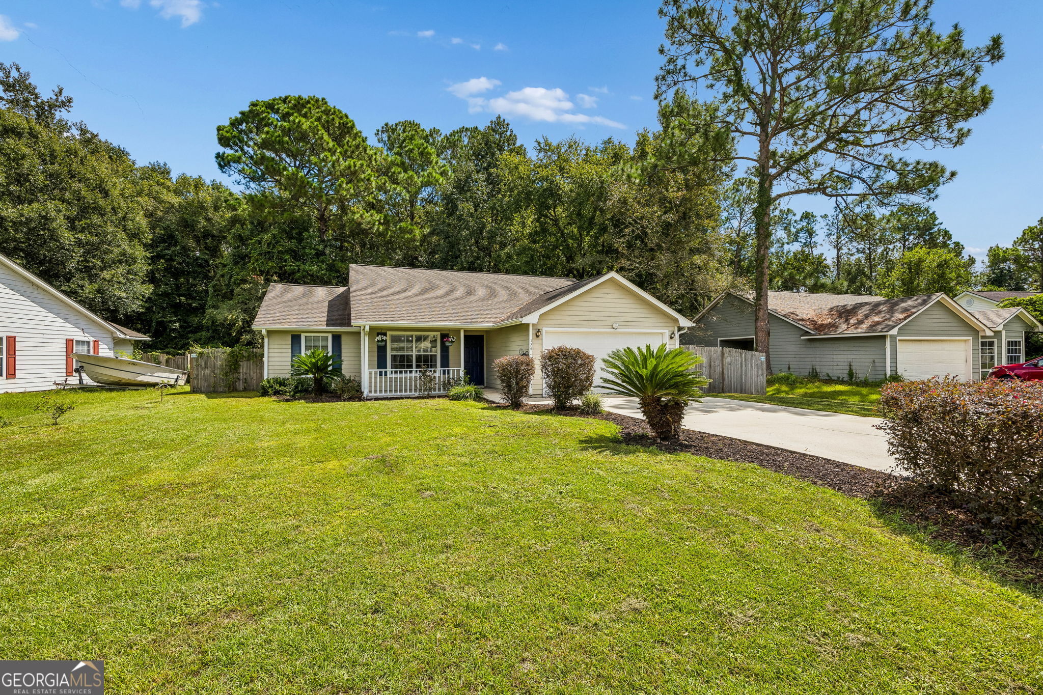 124 Lake Ashley Drive Property Photo 2