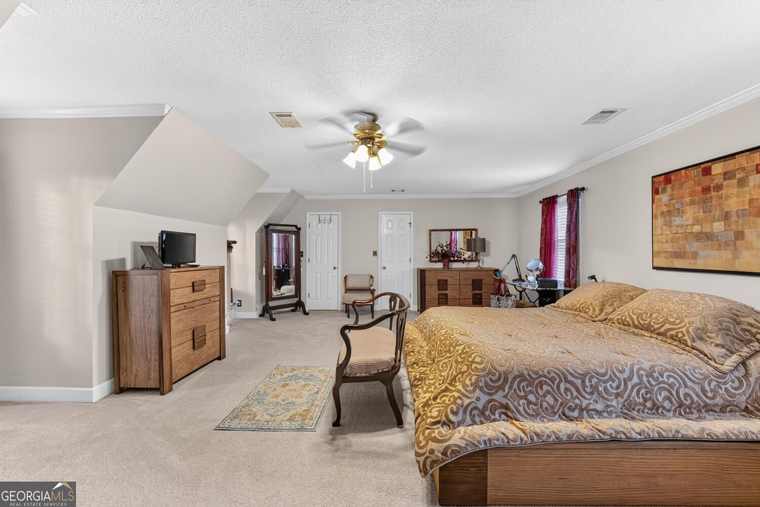 5369 Rivoli Drive Property Photo 20