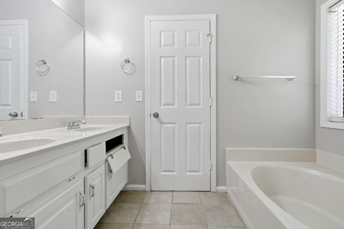 6845 Sarah Drive Property Photo 24