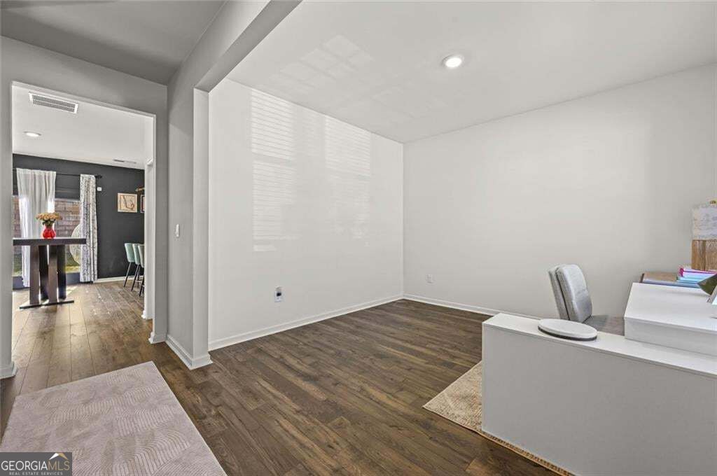 1526 Battle Brook Drive Property Photo 3