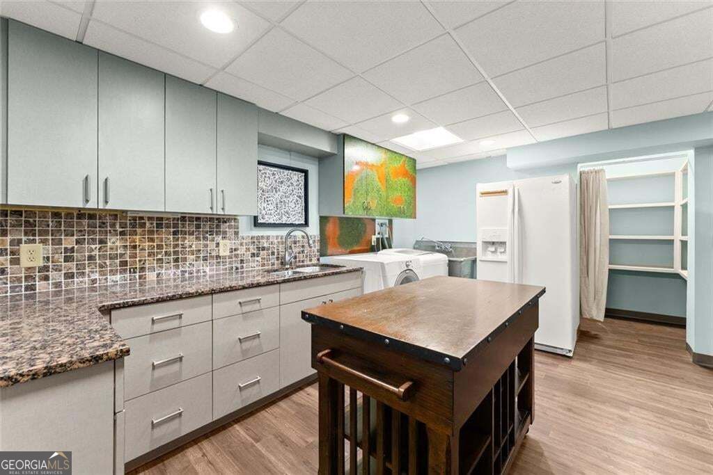 1049 Park Street Property Photo 8