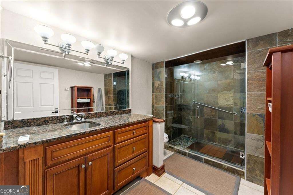 1049 Park Street Property Photo 14