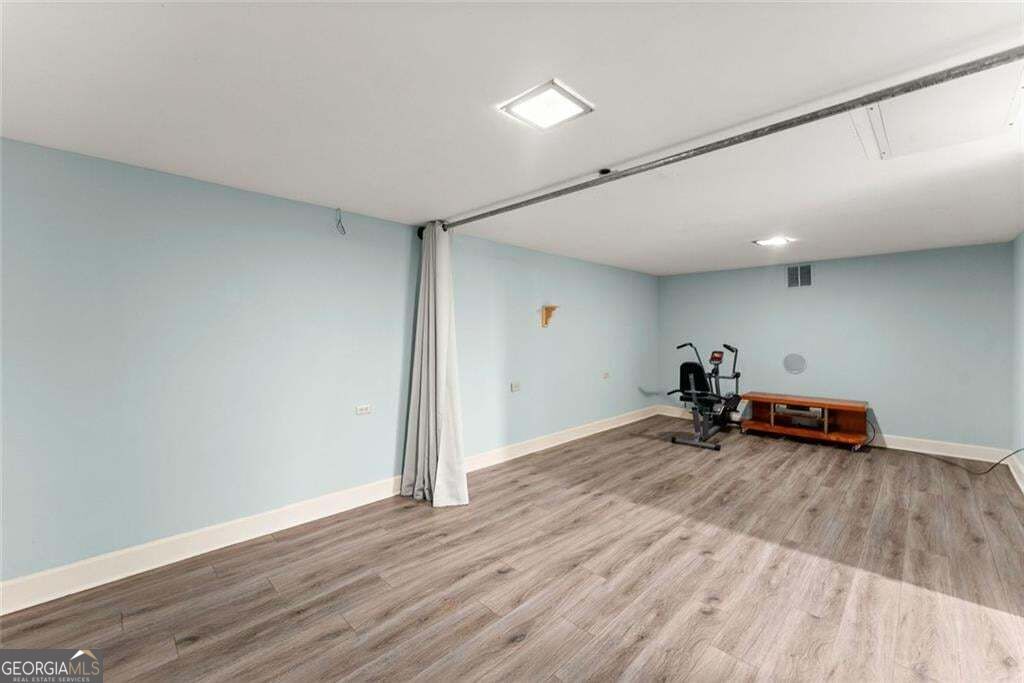 1049 Park Street Property Photo 15